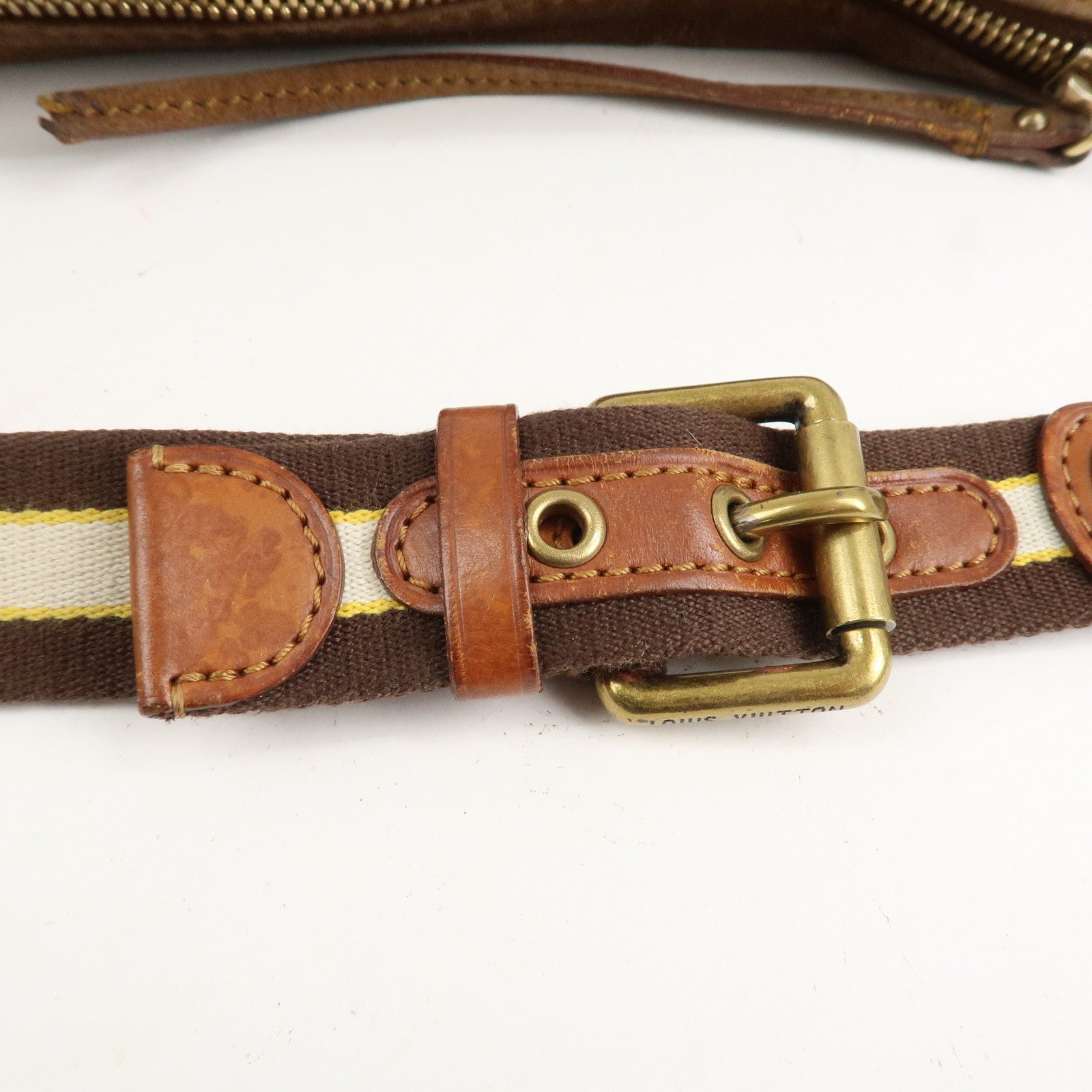 Louis Vuitton Monogram Mahina Onata PM Suede Shoulder Bag M95123 Used