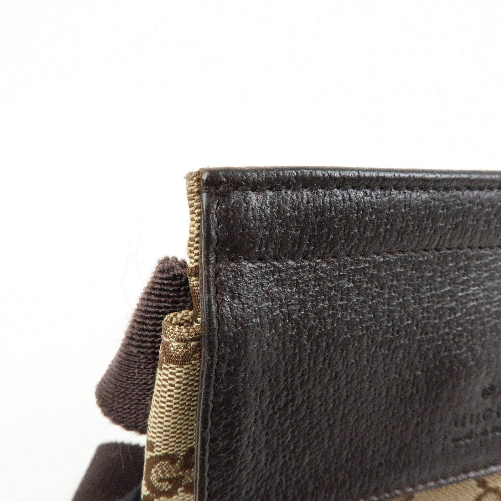 GUCCI GG Canvas Leather Waist Pouch Body Bag Beige Brown 28566