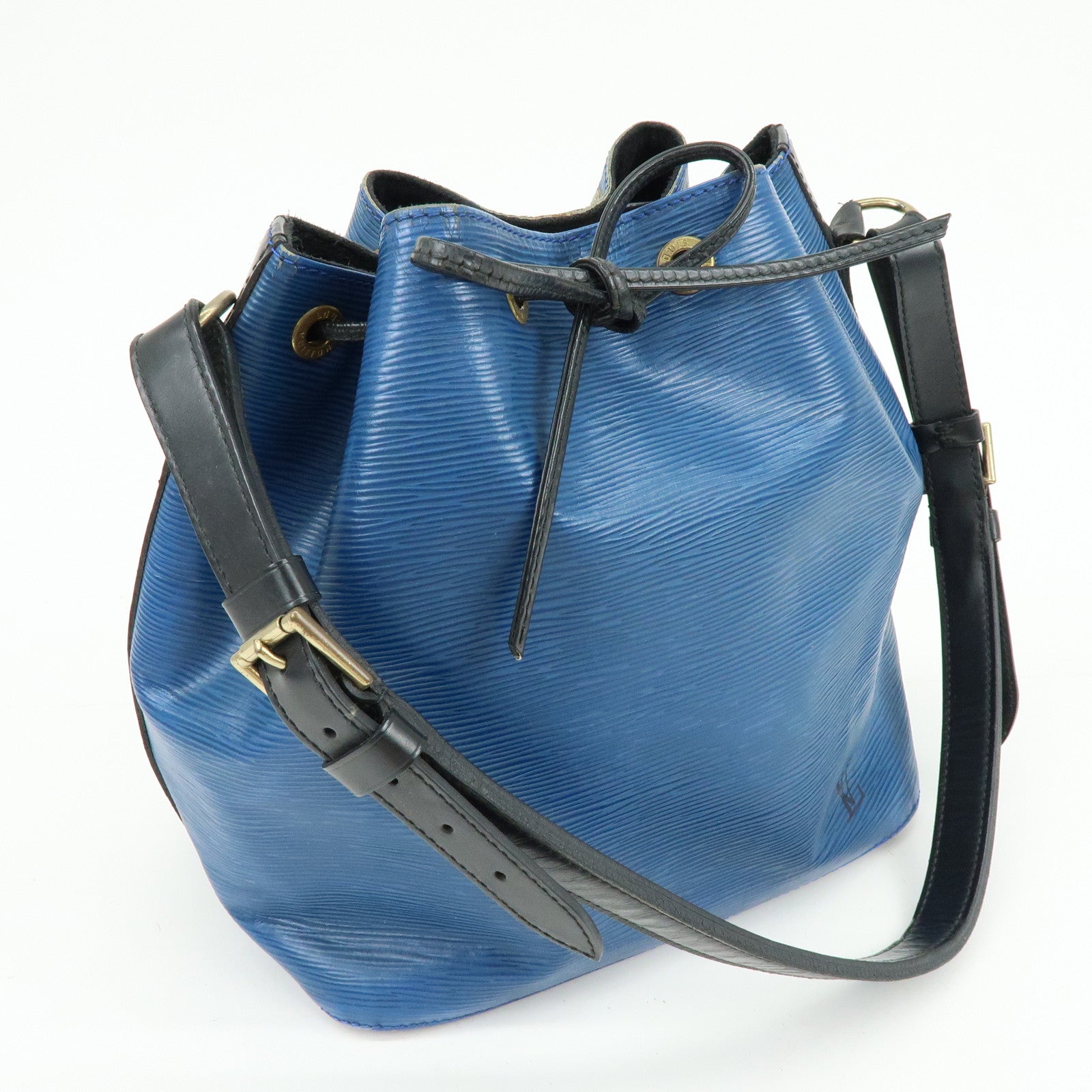 Louis Vuitton Epi Petit Noe Bicolor Shoulder Bag Blue Noir M44152