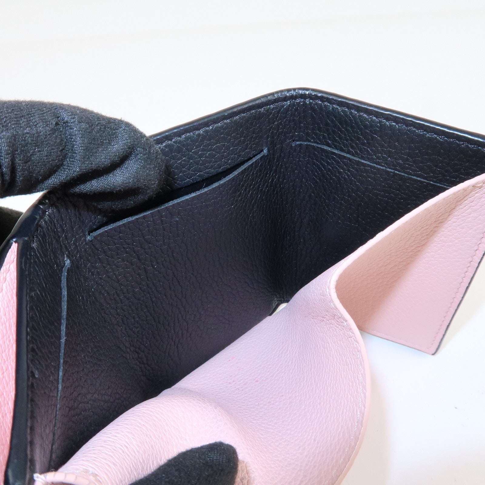 Louis Vuitton Lock Me Portefeuille Lock Mini Leather Wallet M80984 Used