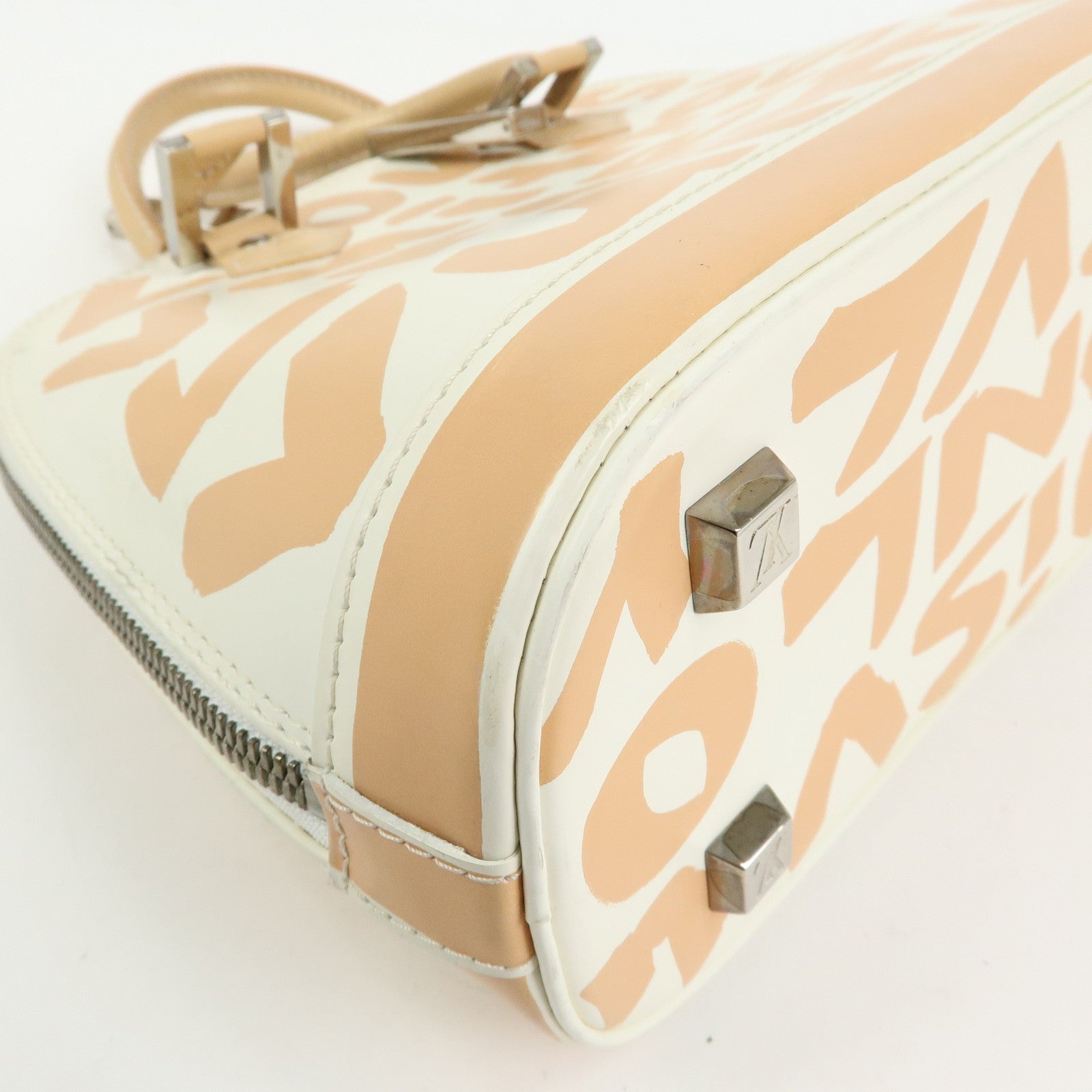 Louis Vuitton Alma MM Graffiti Leather Hand Bag Beige White M92180