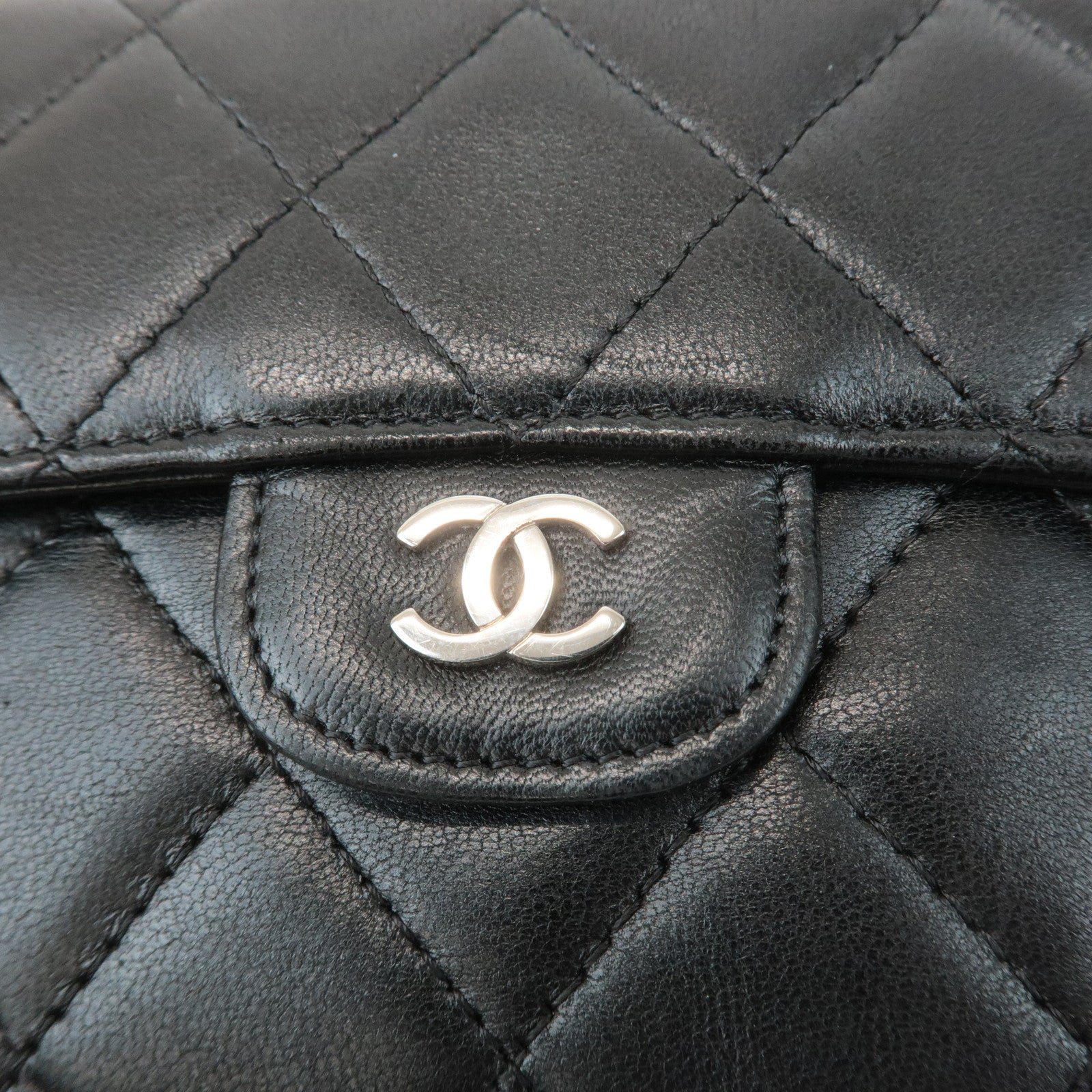 CHANEL Matelasse Lamb Skin Tri-Fold Long Wallet Black A31506 Used