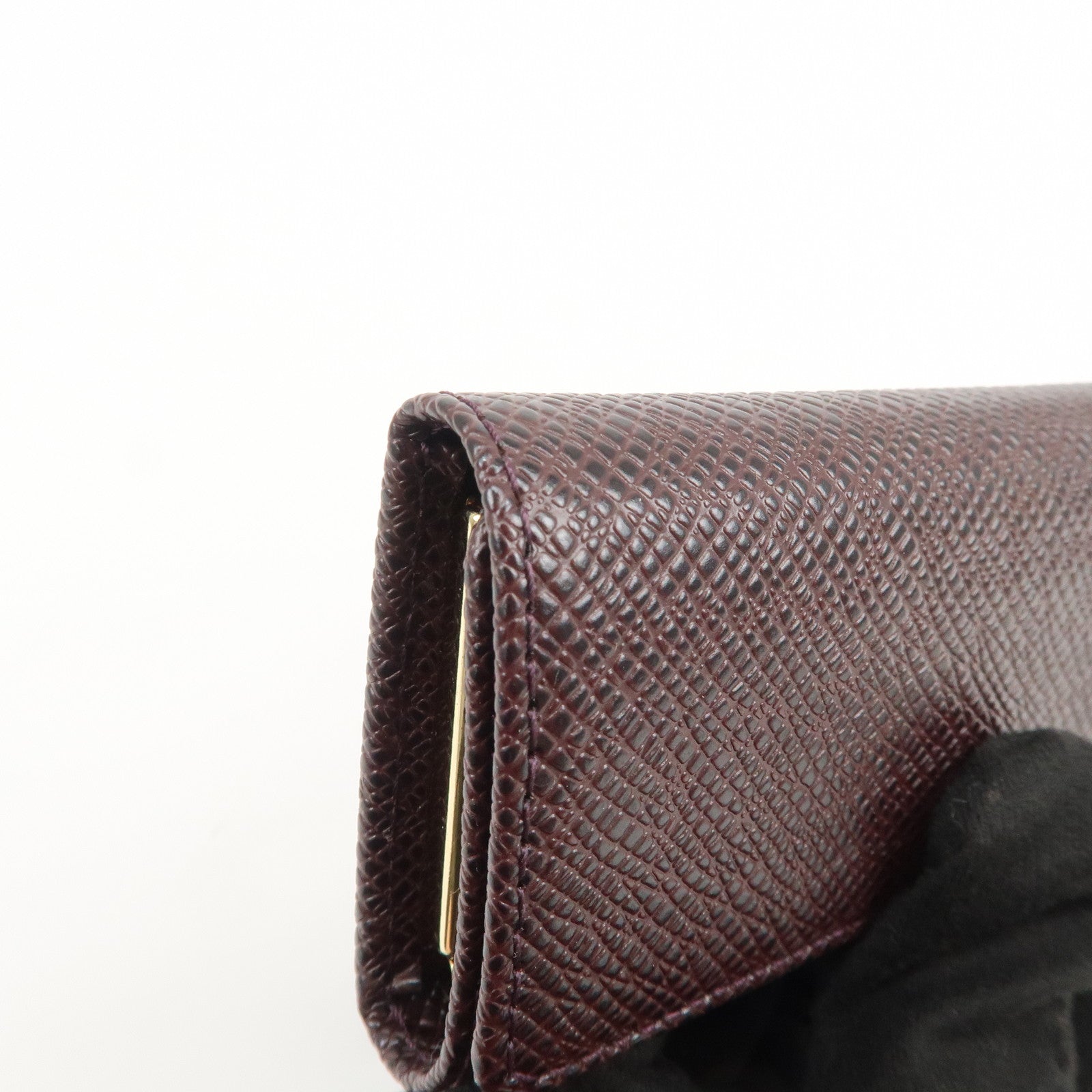 Louis Vuitton Taiga Multicles 4 Key Case Key Holder Grizzly M30528