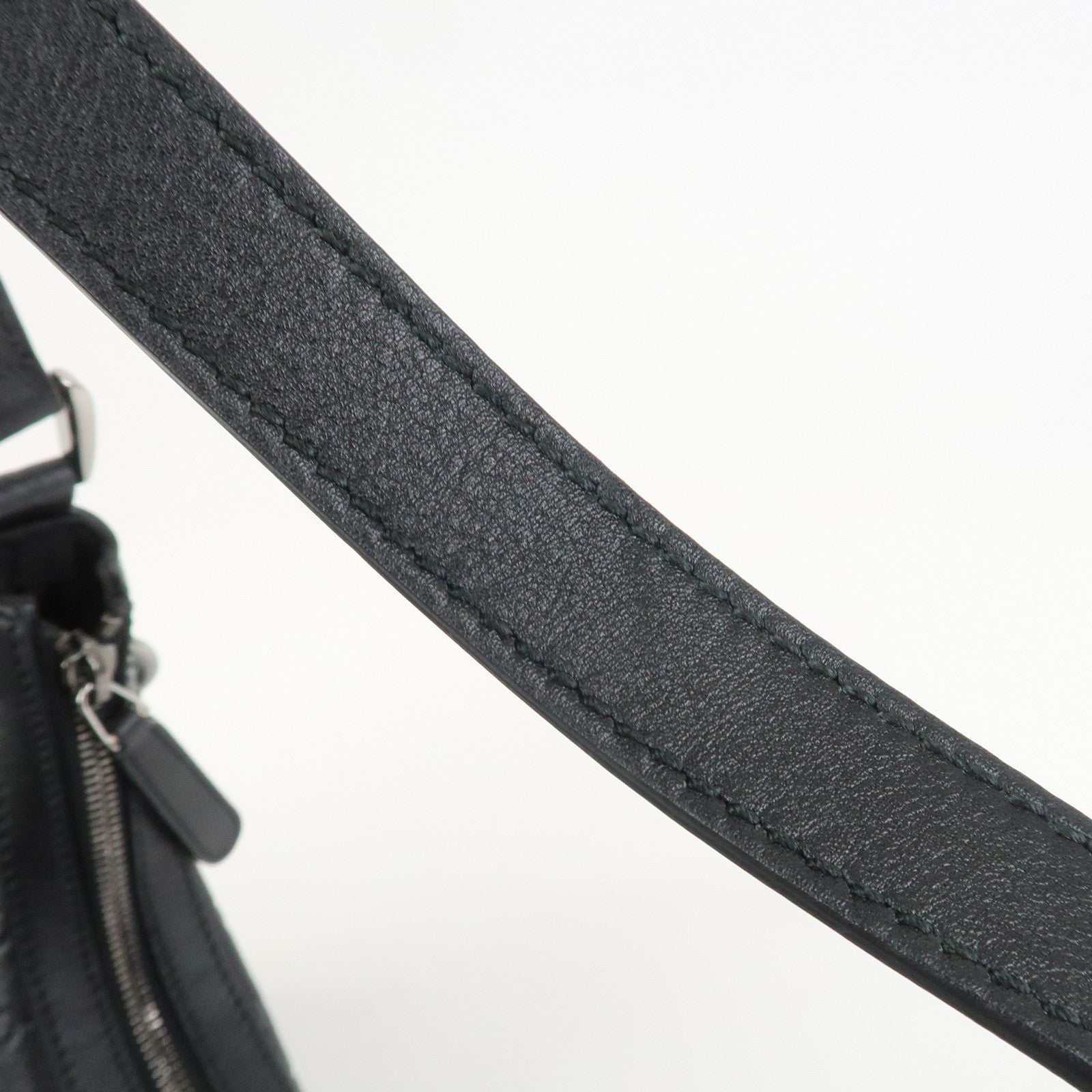 GUCCI Guccissima Interlocking G Leather Shoulder Bag Hand Bag Black