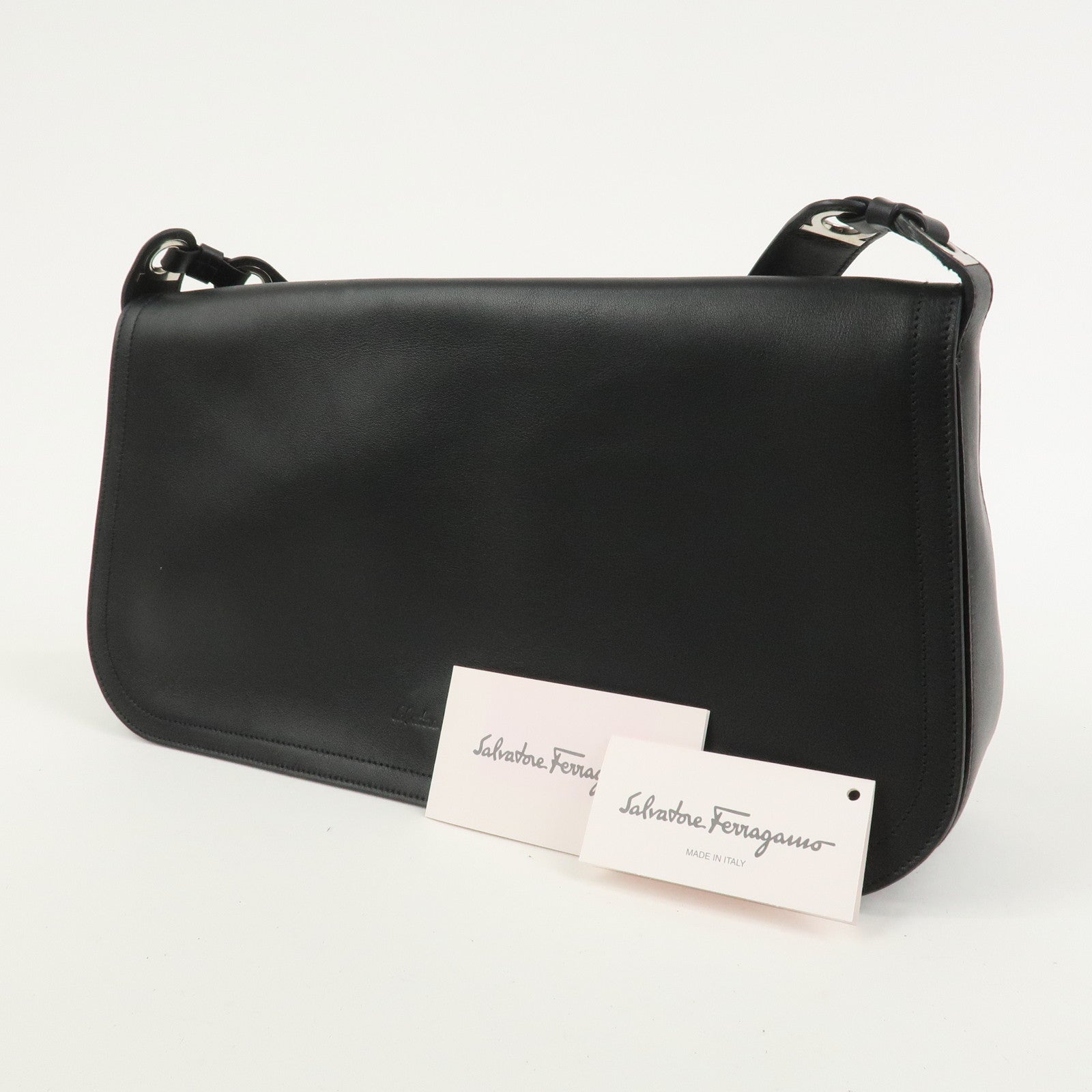 Ferragamo Gancini Logo Leather Shoulder Bag Hand Bag Black
