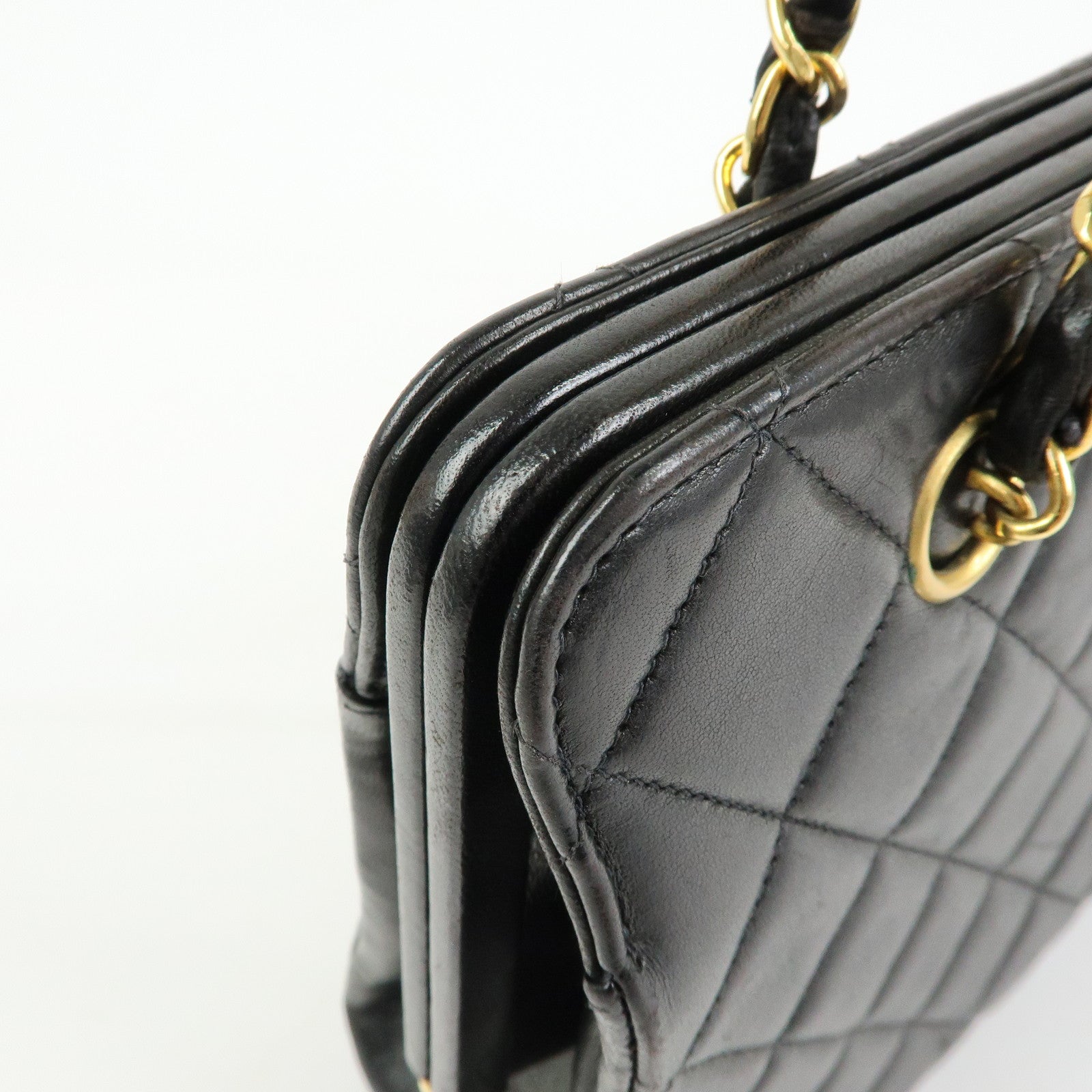 CHANEL Matelasse Lamb Skin Chain Kiss Lock Shoulder Bag Black Gold