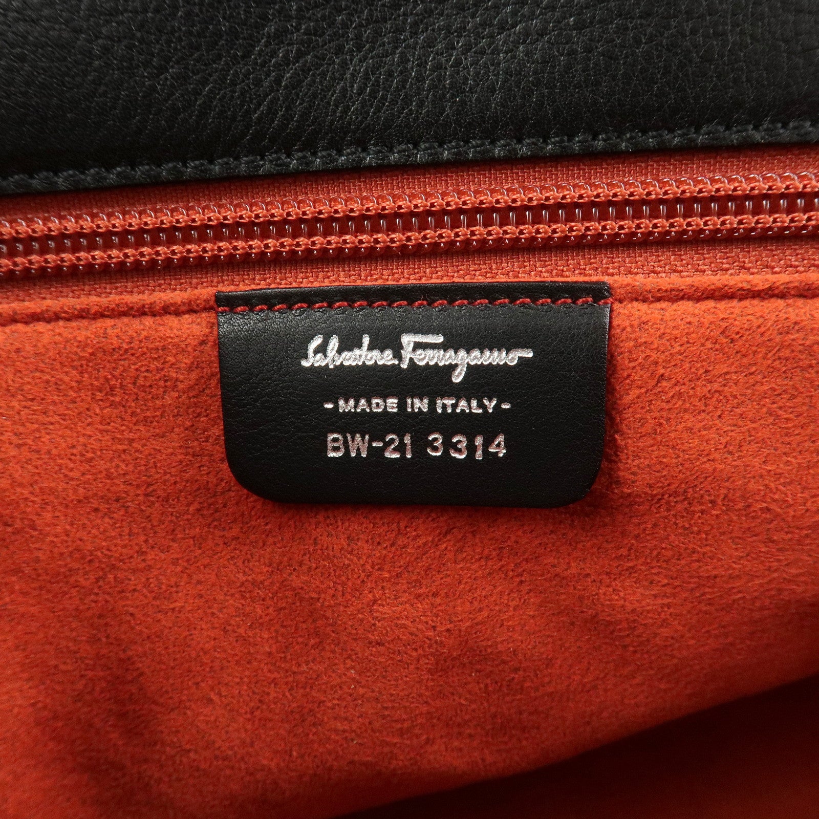 Ferragamo Gancini Logo Leather Shoulder Bag Hand Bag Black