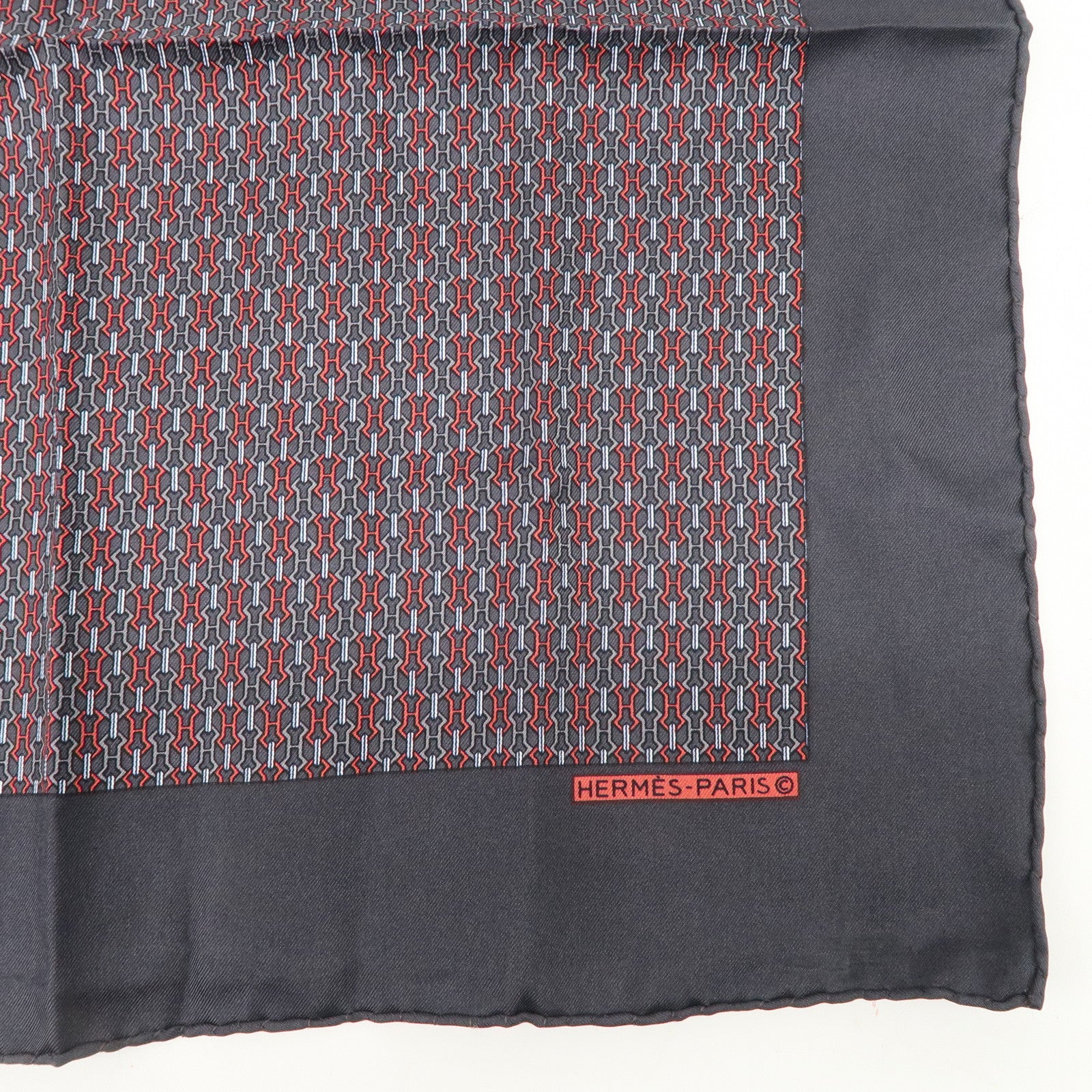 HERMES Carre 40 Silk 100% Scarf Petit Carre Mini Scarf Black