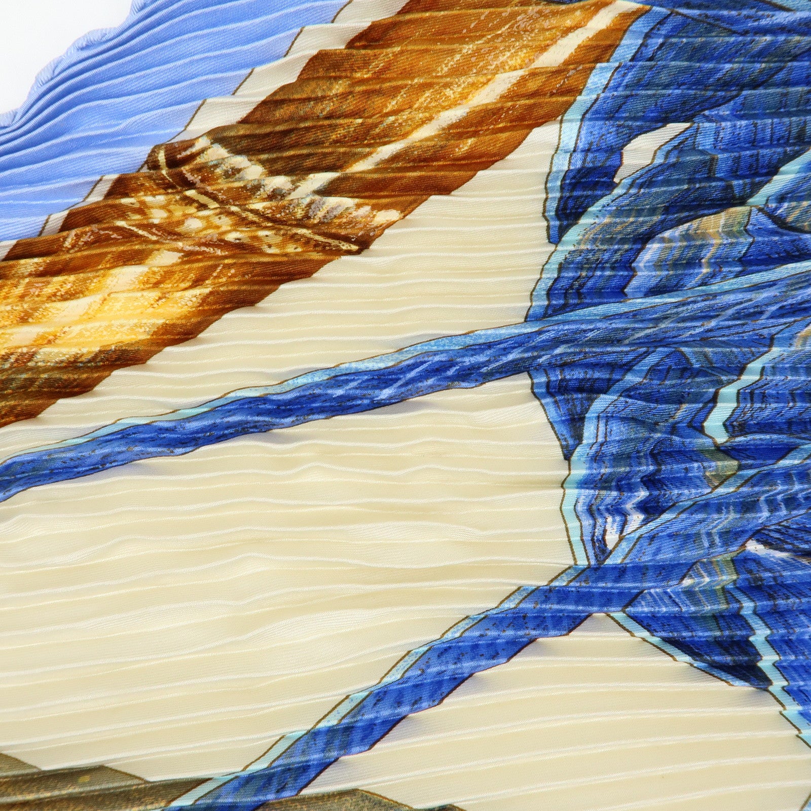 HERMES Pleated Carre 90 Silk 100% Scarf Jardin Creole Light Blue