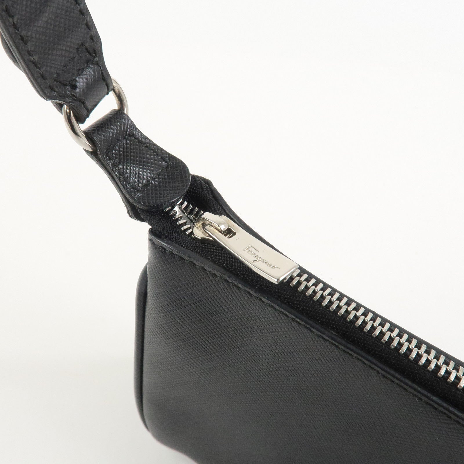 Ferragamo Gancini Leather Shoulder Bag Hand Bag Black