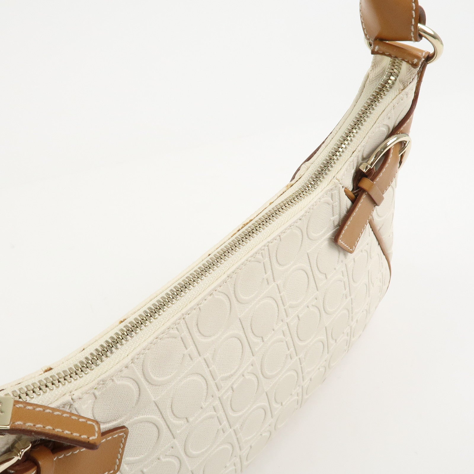 Ferragamo Gancini Logo Leather Shoulder Bag Hand Bag White