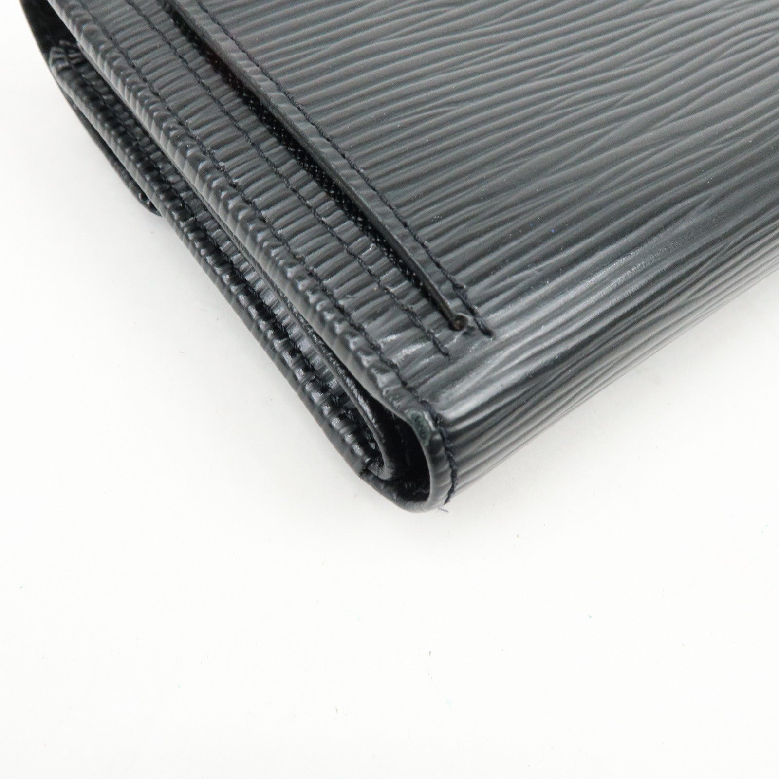 Louis Vuitton Epi Portefeuille Koala Compact Wallet Noir M58012