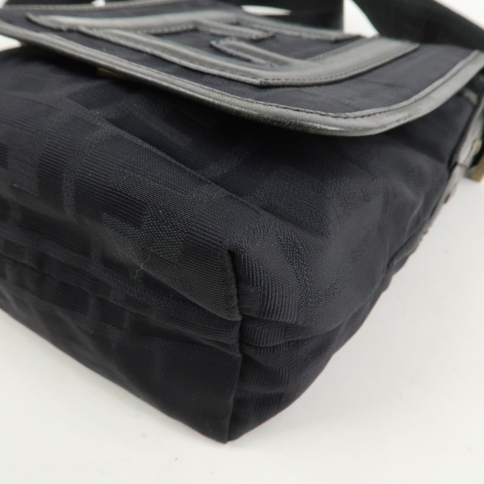FENDI Zucca Canvas Leather Shoulder Bag Crossbody Bag Black7VA155