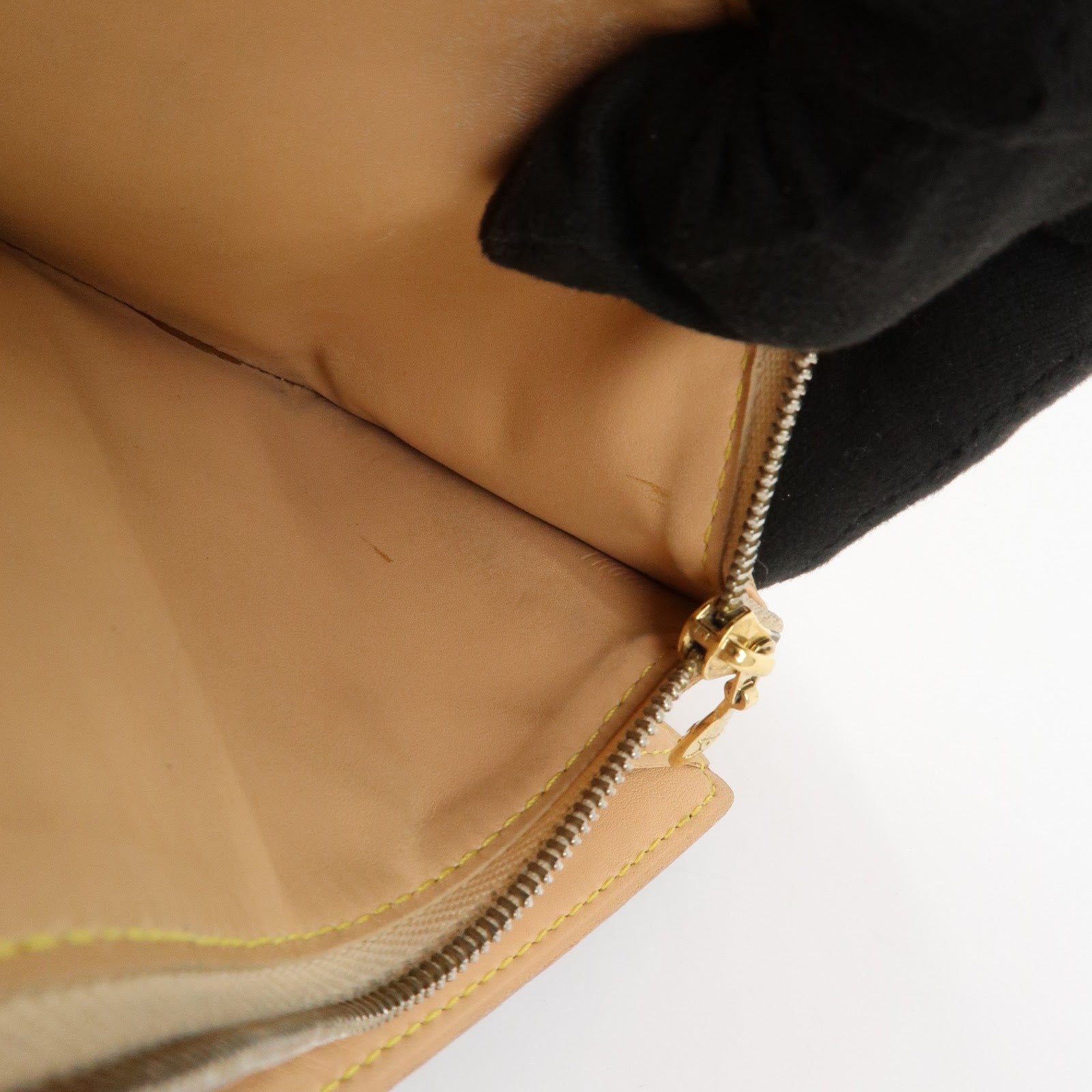 Louis Vuitton Monogram MultiColor Portefeuille Sarah Wallet M9353