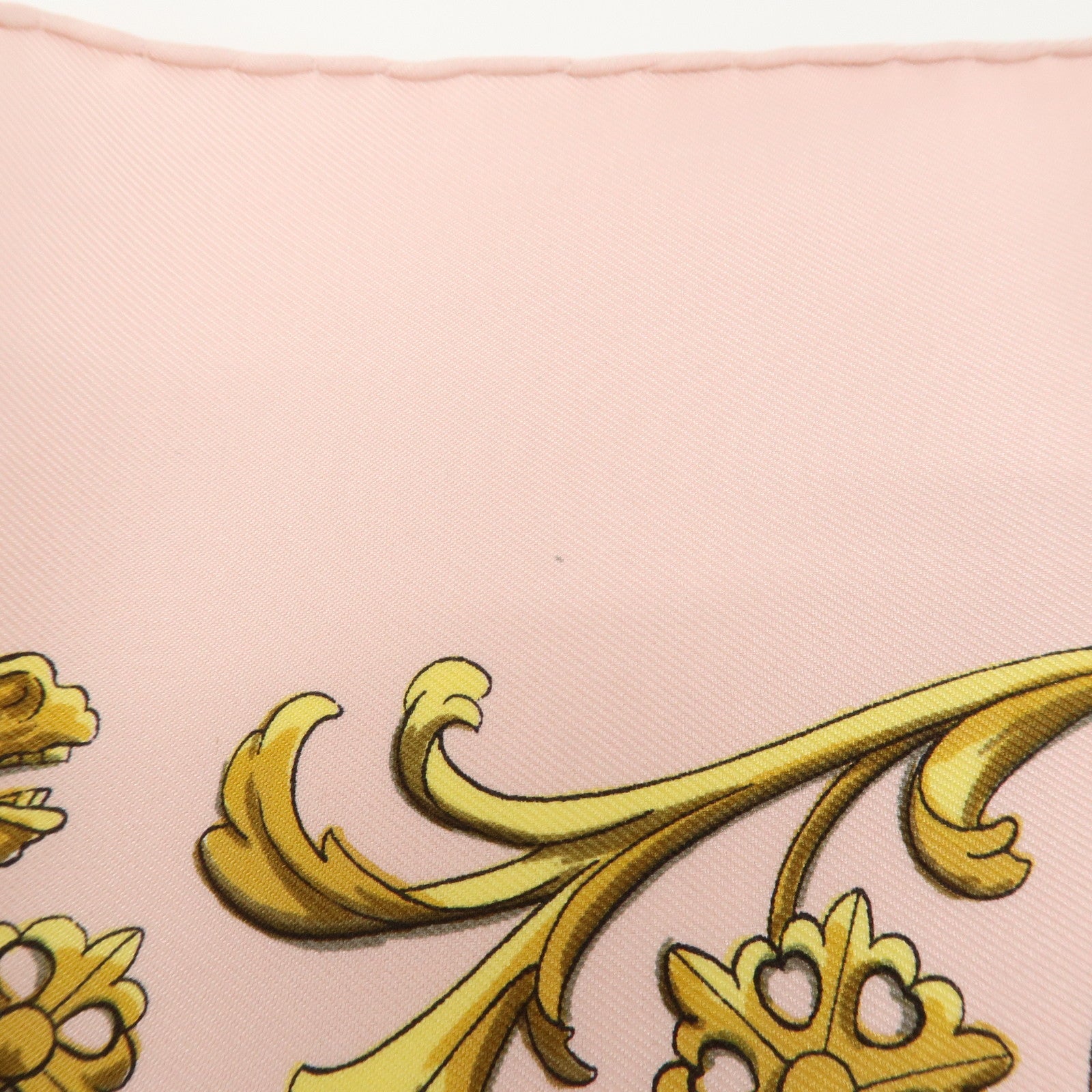 HERMES Carre 90 Silk 100% Scarf LA PROMENADE DE LONGCHAMPS White