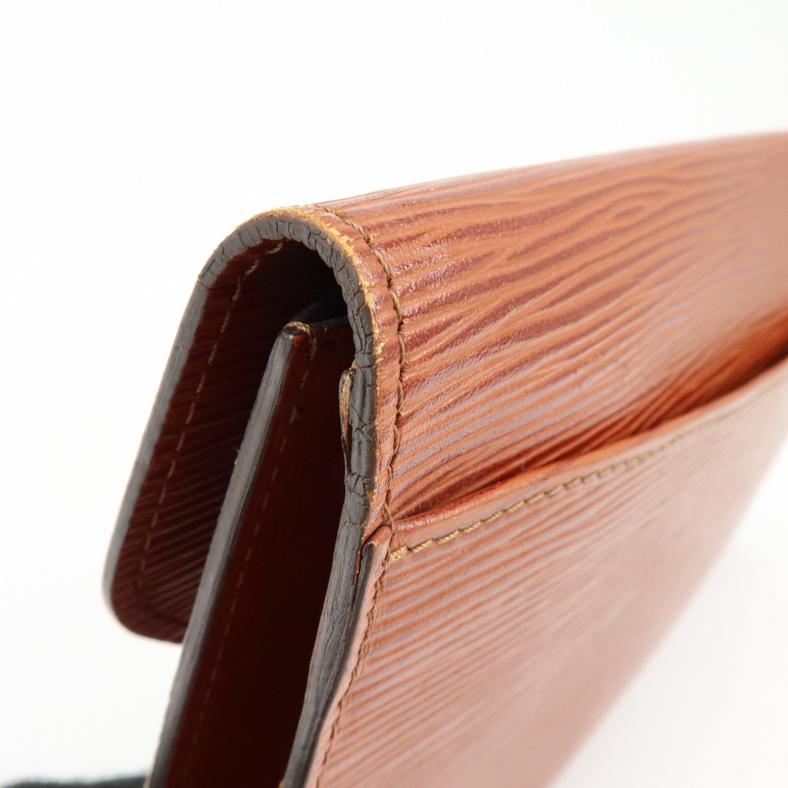 Louis Vuitton Epi Leather Art Deco Clutch Bag Kenya Brown M52633
