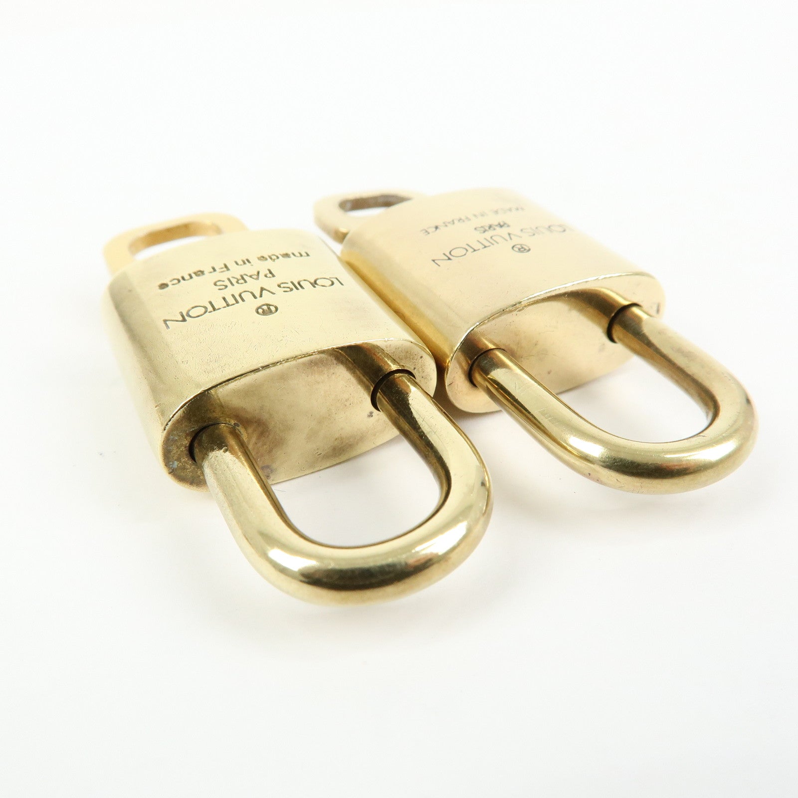 Louis Vuitton Set of 10 Lock & Key Cadena Key Lock Used