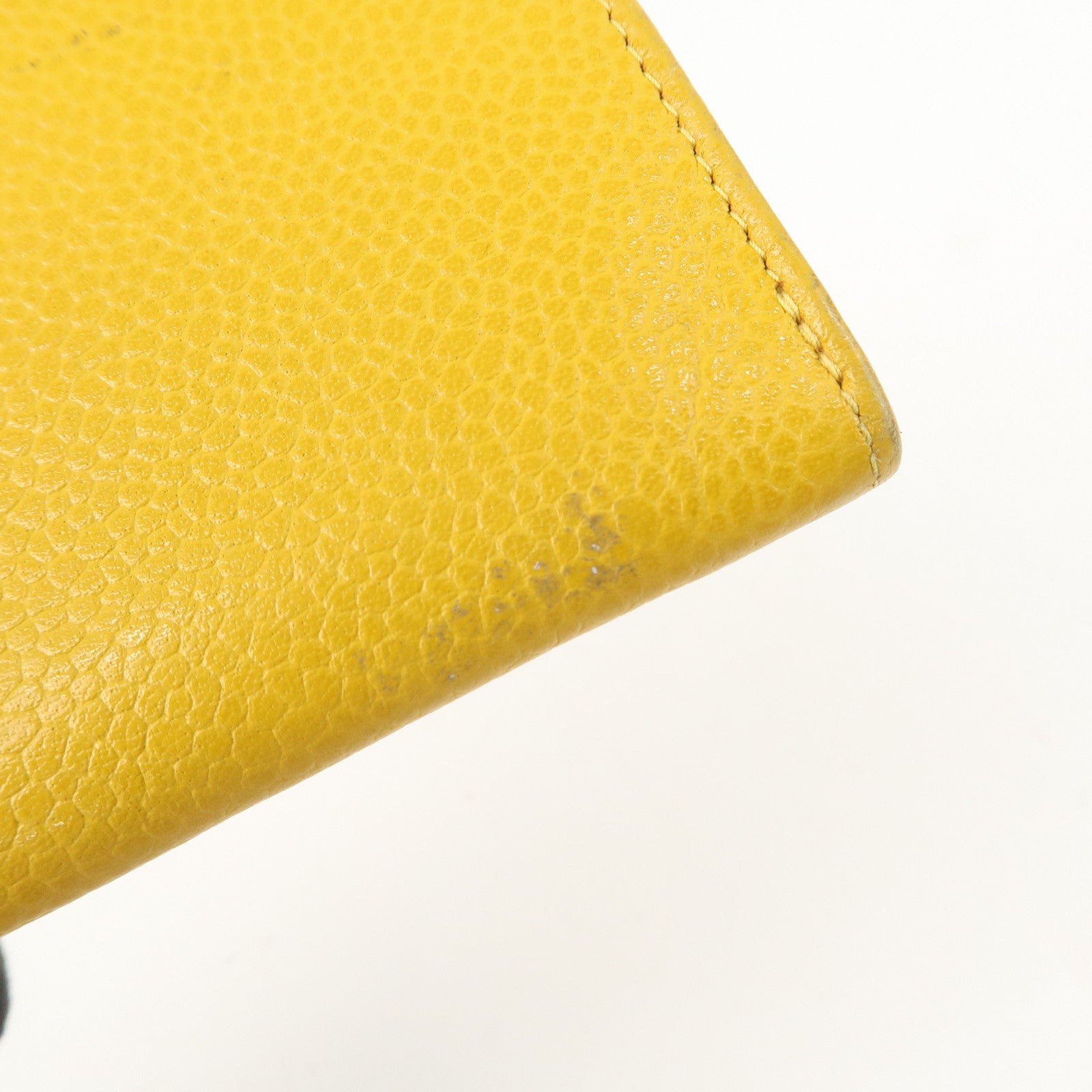 CHANEL COCO Mark Caviarskin Bi-Fold Card Case Coin Case 4072657 Used