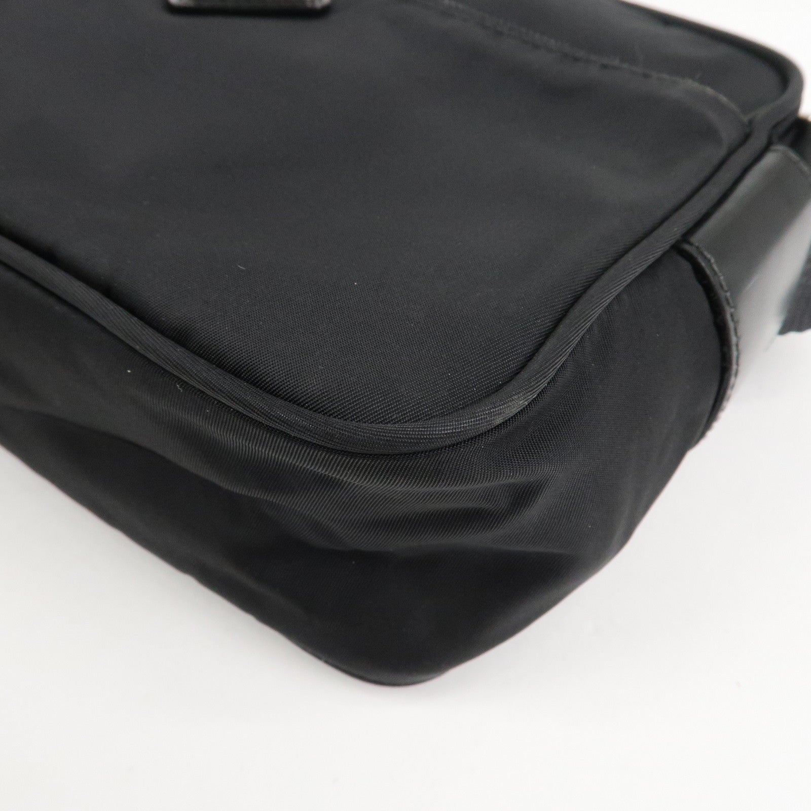 PPRADA Triangle Logo Nylon Leather Shoulder Bag NERO Black BT0166 Used