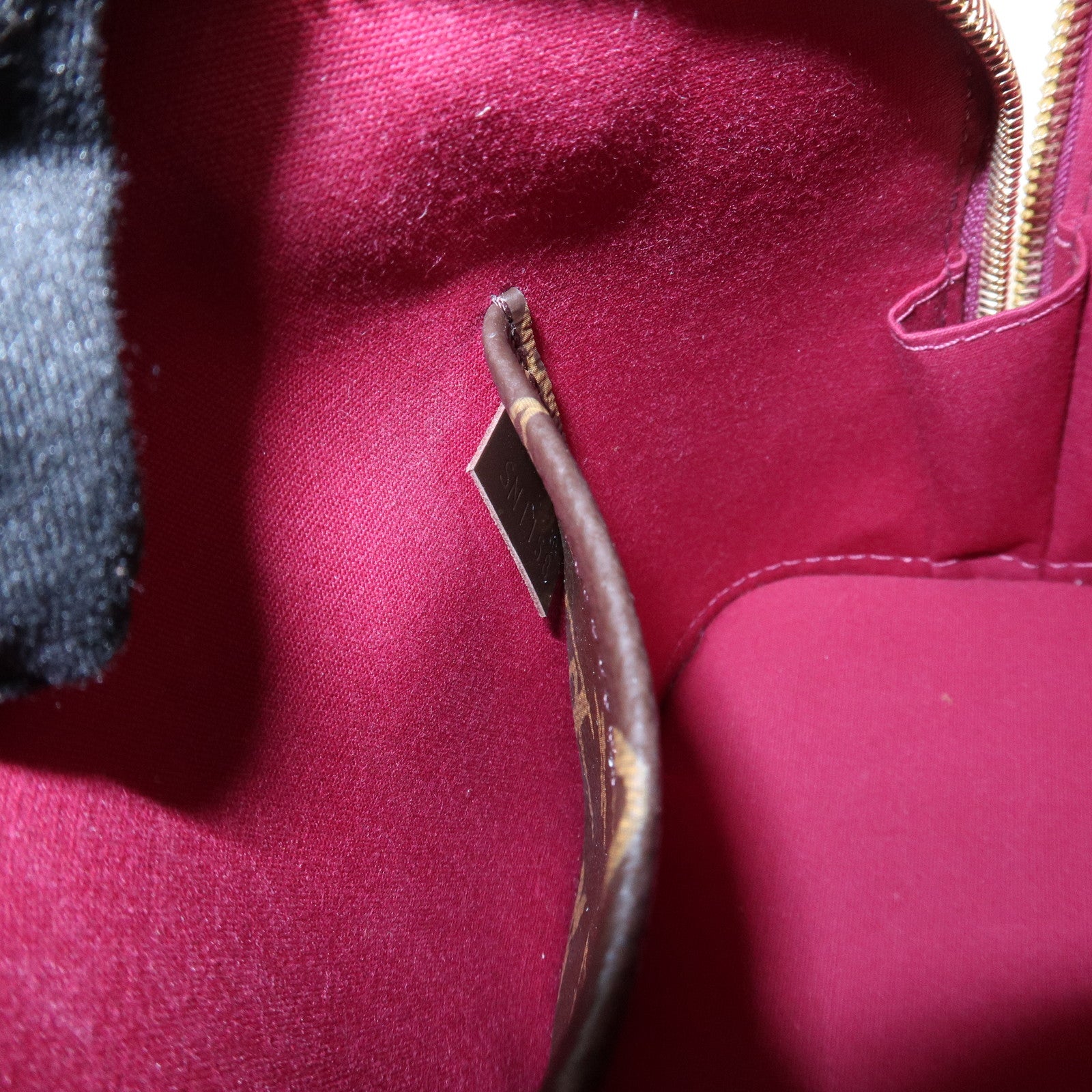 Louis Vuitton Monogram Vernis Alma BB 2Way Bag Magenta M54785