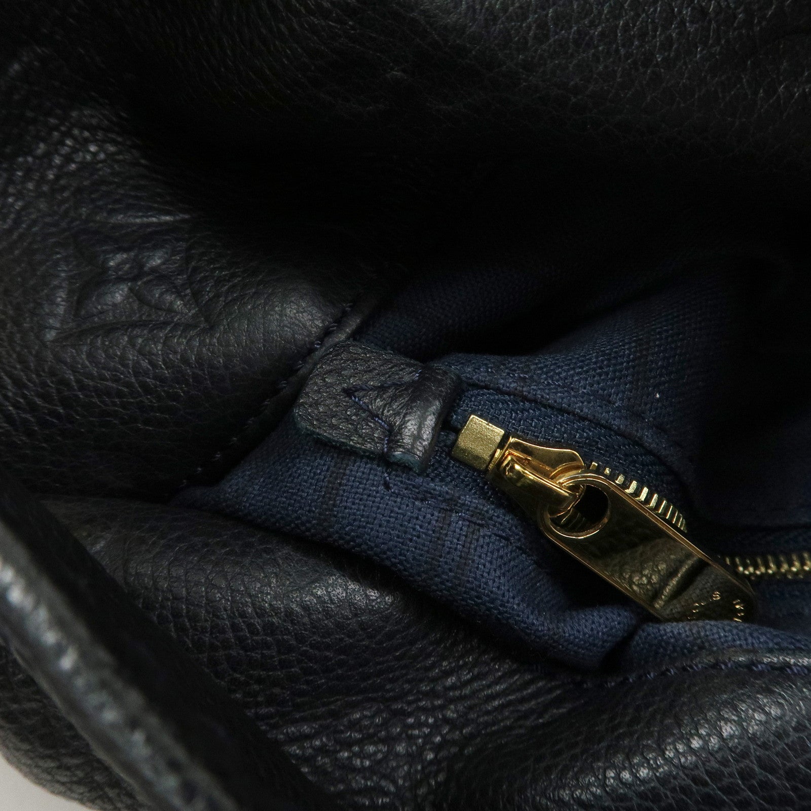 Louis Vuitton Monogram Empreinte Artsy MM Shoulder Bag M93448