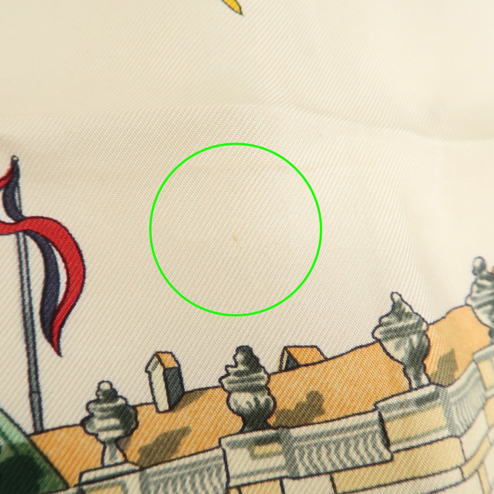 HERMES Carre 90 Silk 100% Scarf SANSSOUCY Gold Back Ivory Used