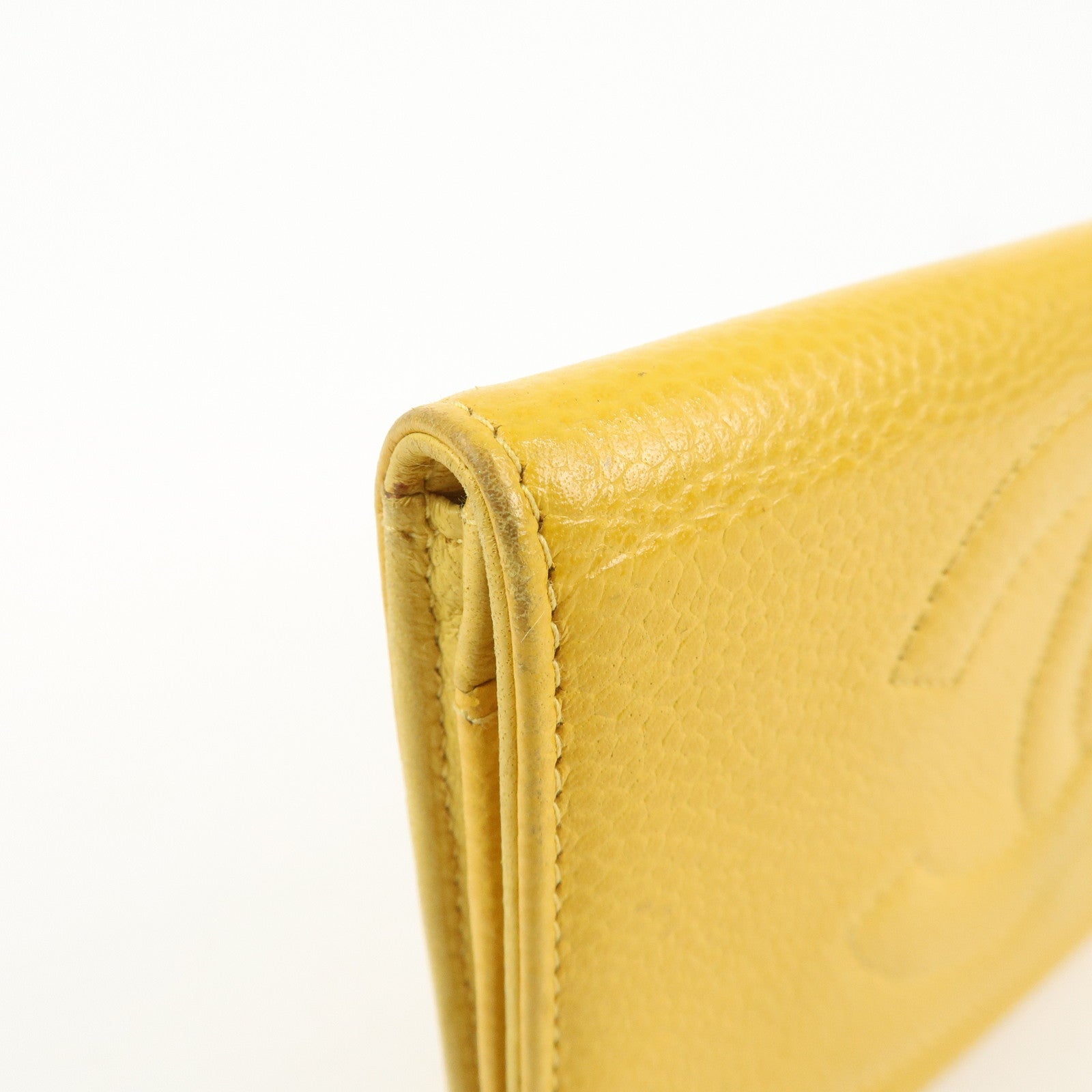 CHANEL COCO Mark Caviarskin Bi-Fold Card Case Coin Case 4072657 Used