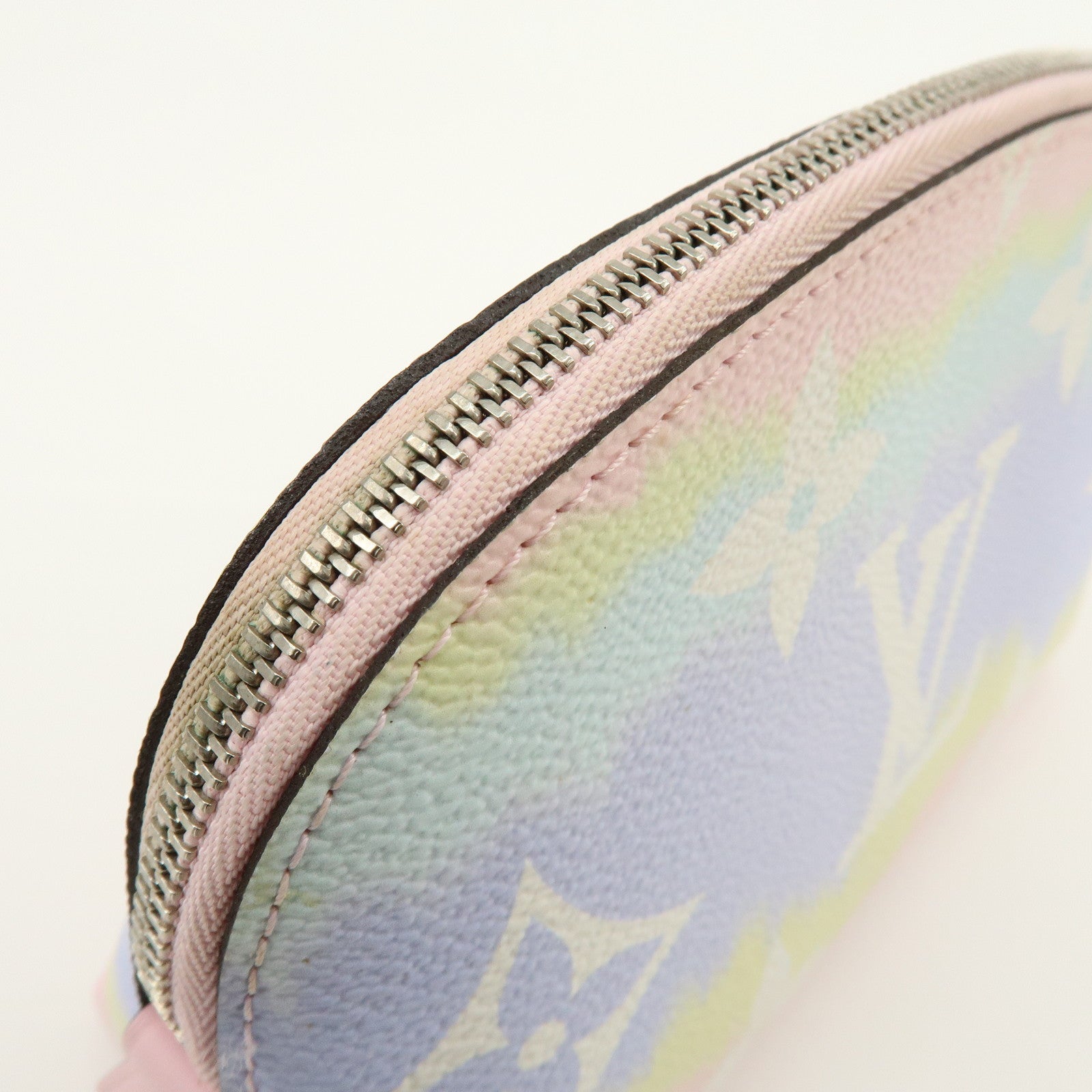 Louis Vuitton Monogram Giant Escal Pochette Cosmetic Pouch M69139