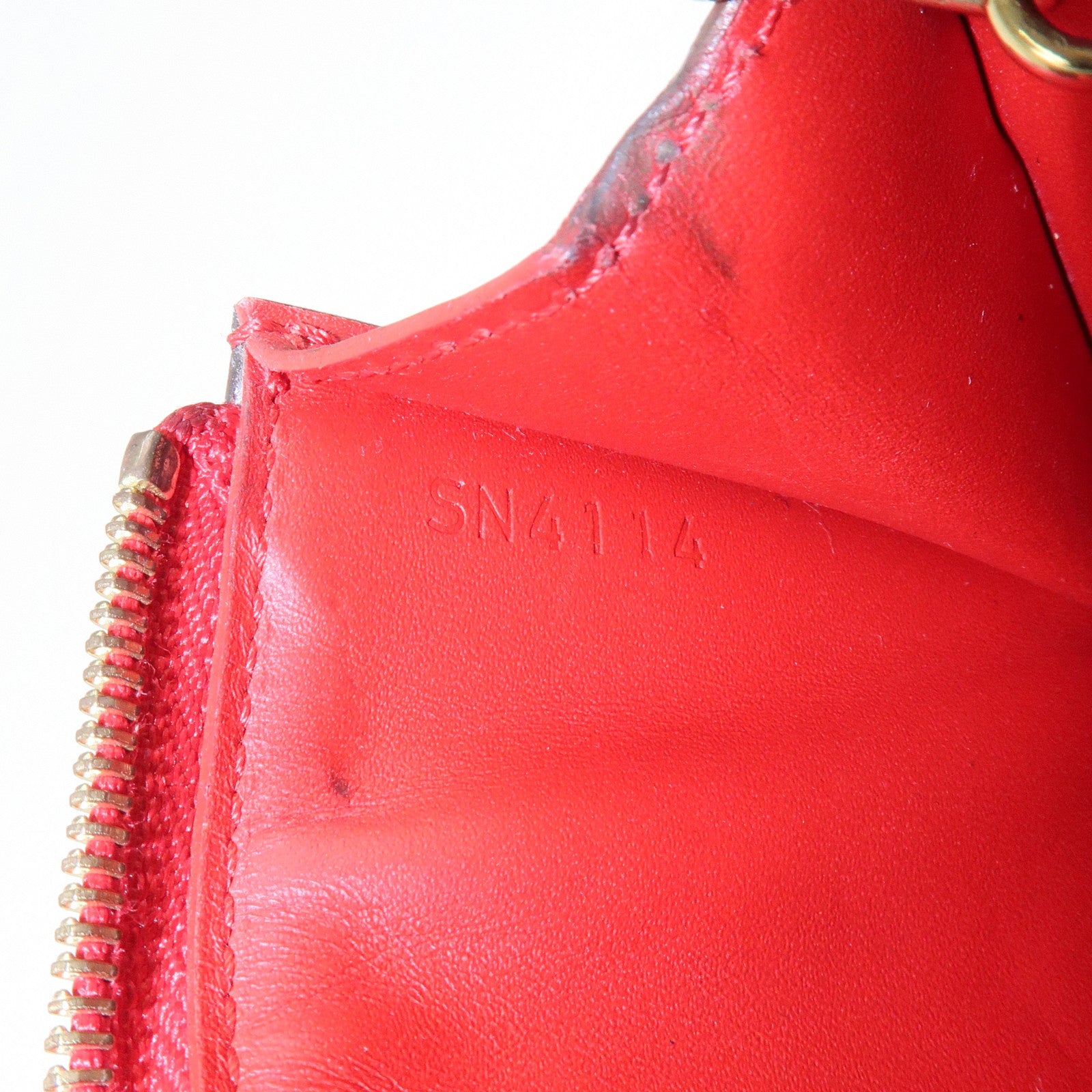 Louis Vuitton Monogram Vernis Pochette Cles NM Cerise M90214