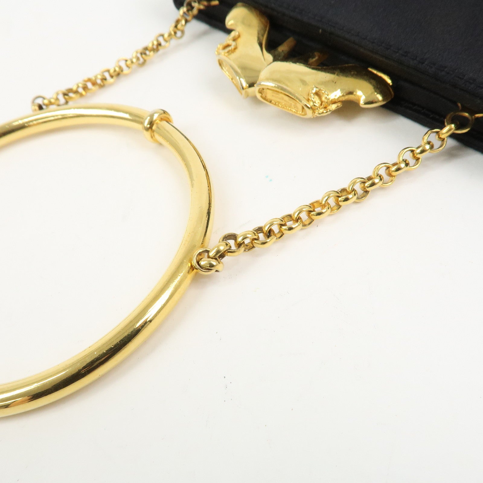 Ferragamo Boots Motif Kiss Lock Hand Bag Black