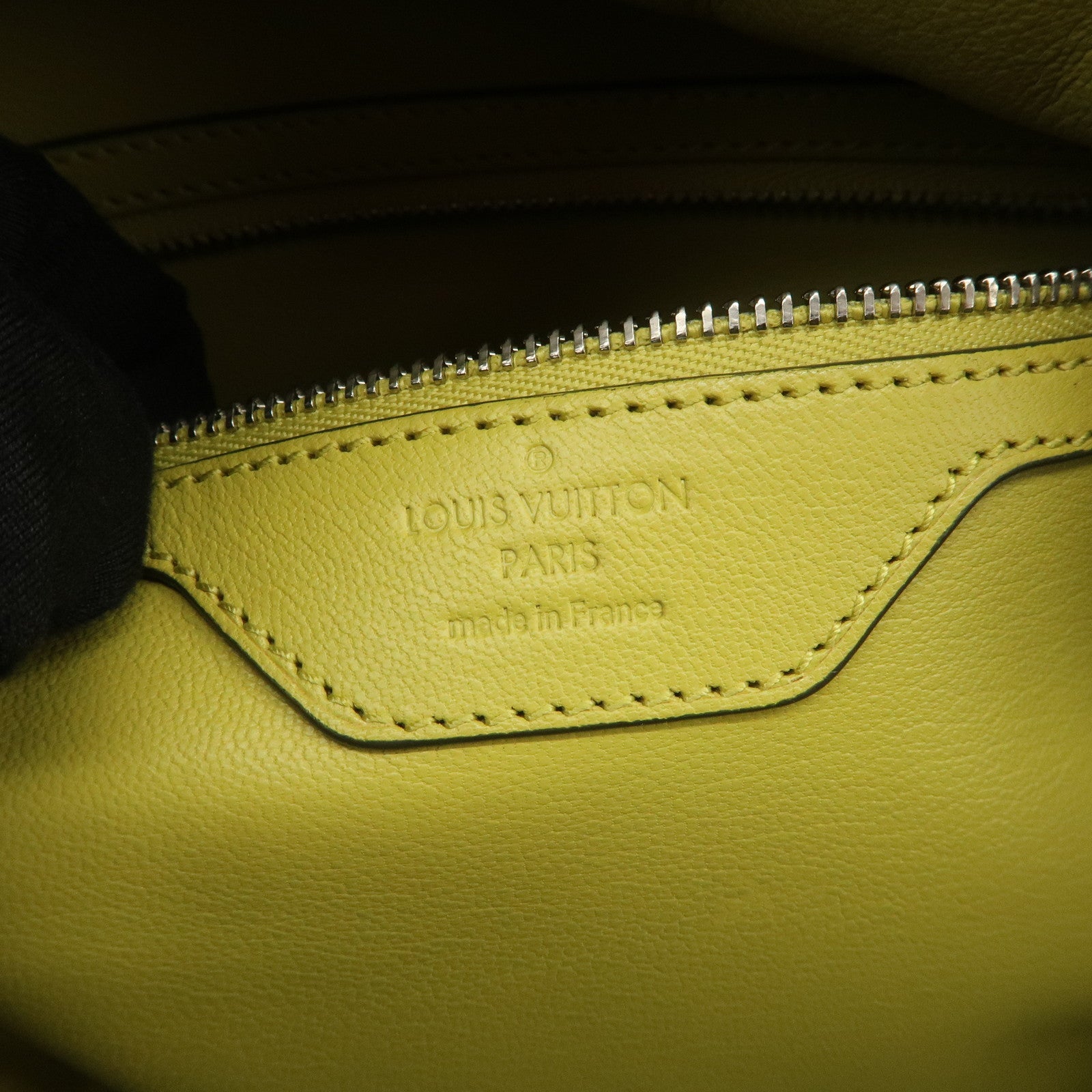 Louis Vuitton Taurillon Mirabilis SPO Hand Bag Cassis M93859