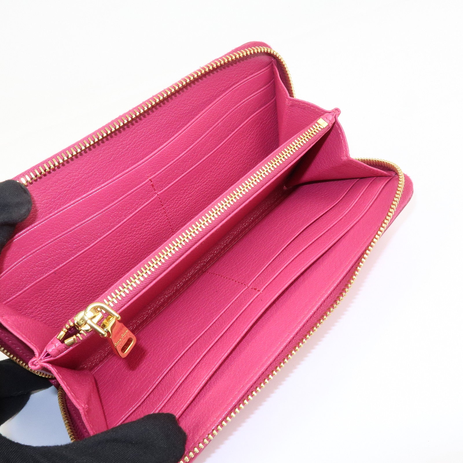 MIU MIU Logo Leather Round Zippy Wallet Pink 5M0506