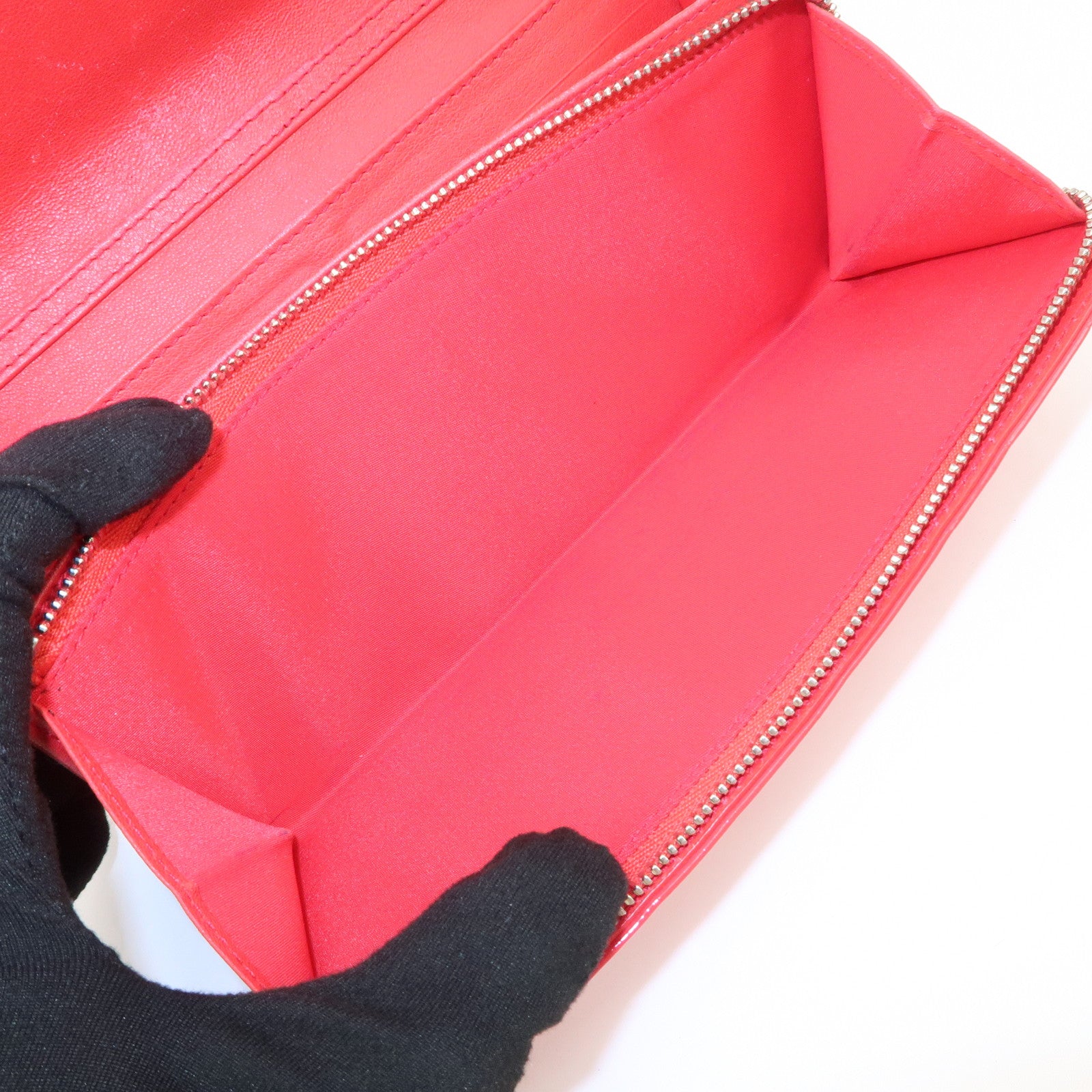 Christian Dior Cannage Patent Leather Bi-Fold Long Wallet Red