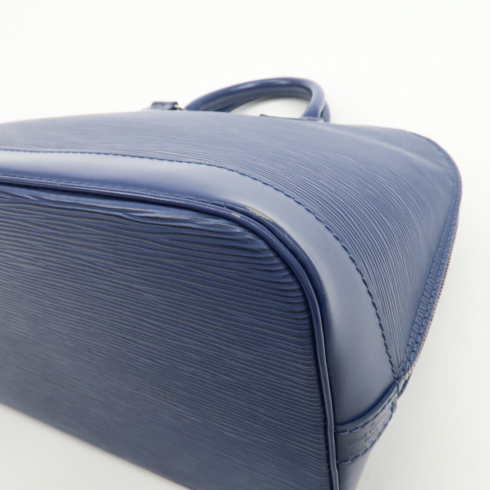 Louis Vuitton Epi Leather Alma PM Hand Bag Myrtille Blue M5214G