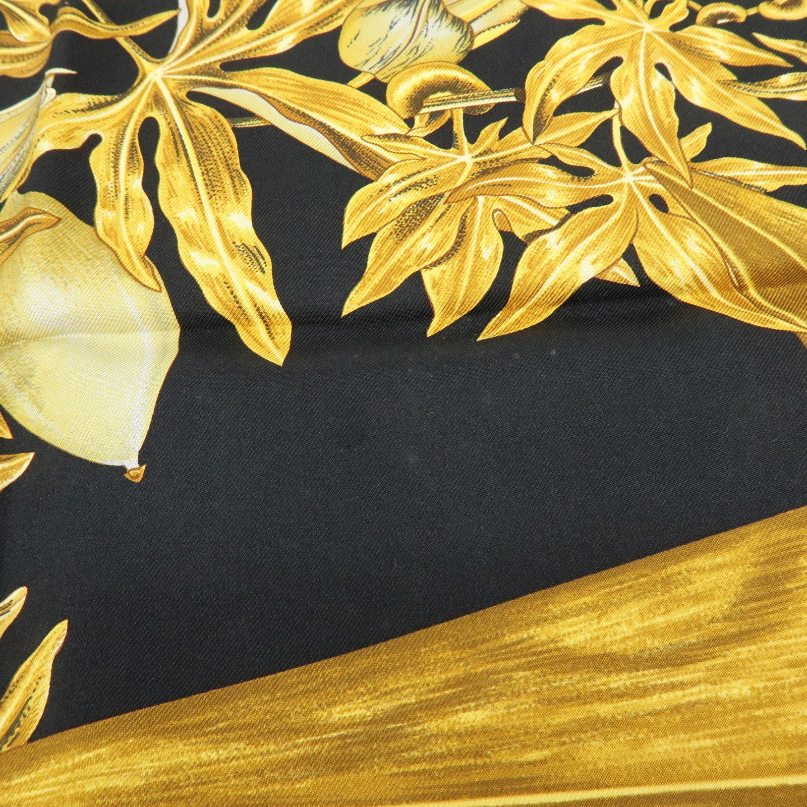 HERMES Carre 90 Silk 100% Scarf PASSIFLORES Black Gold