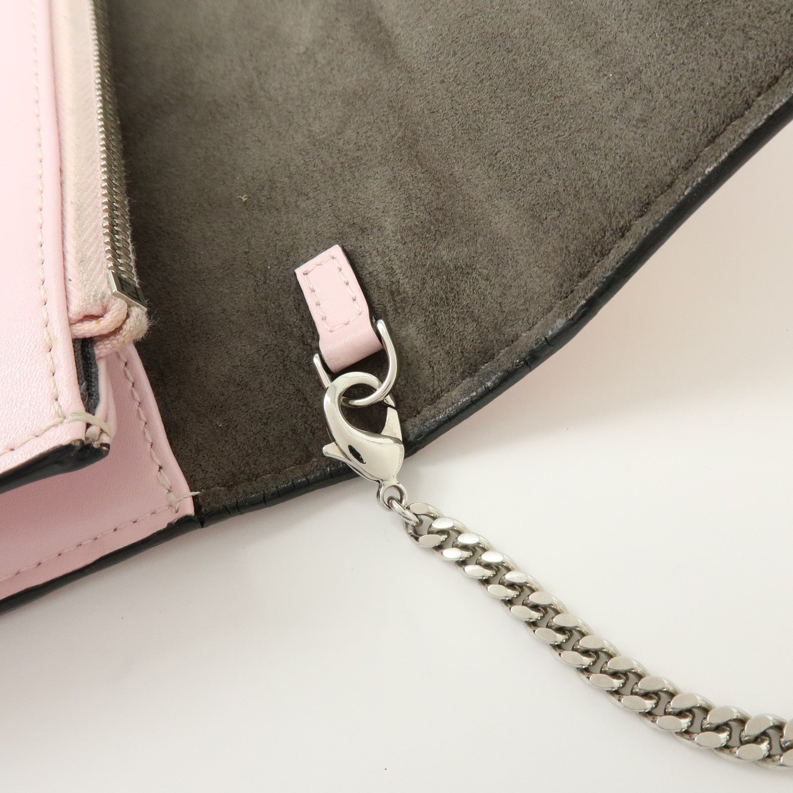FENDI Leather Studs Chain Wallet Shoulder Bag Pink 8M0346