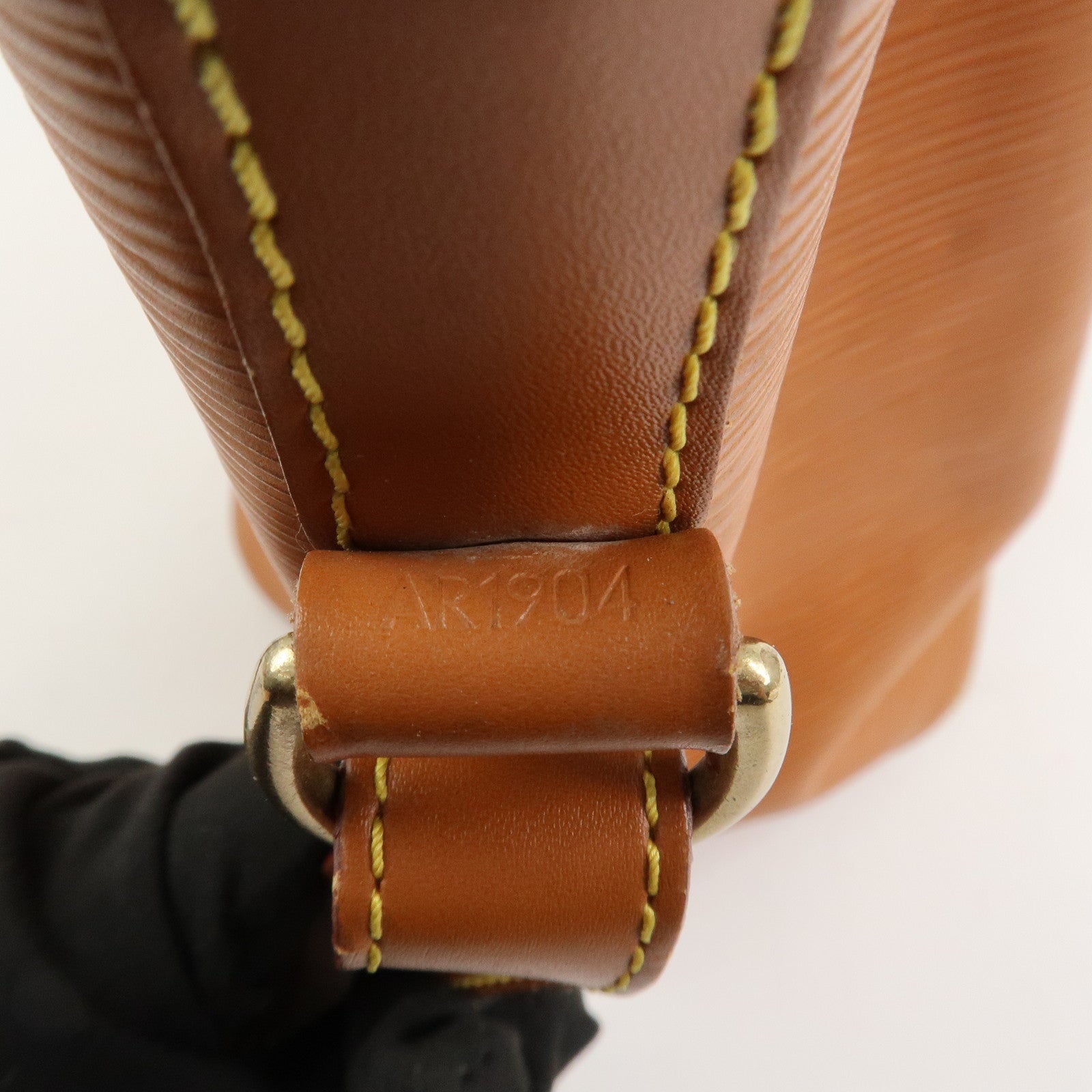 Louis Vuitton Epi Leather Petit Noe Shoulder Bag Zipang Gold M44108