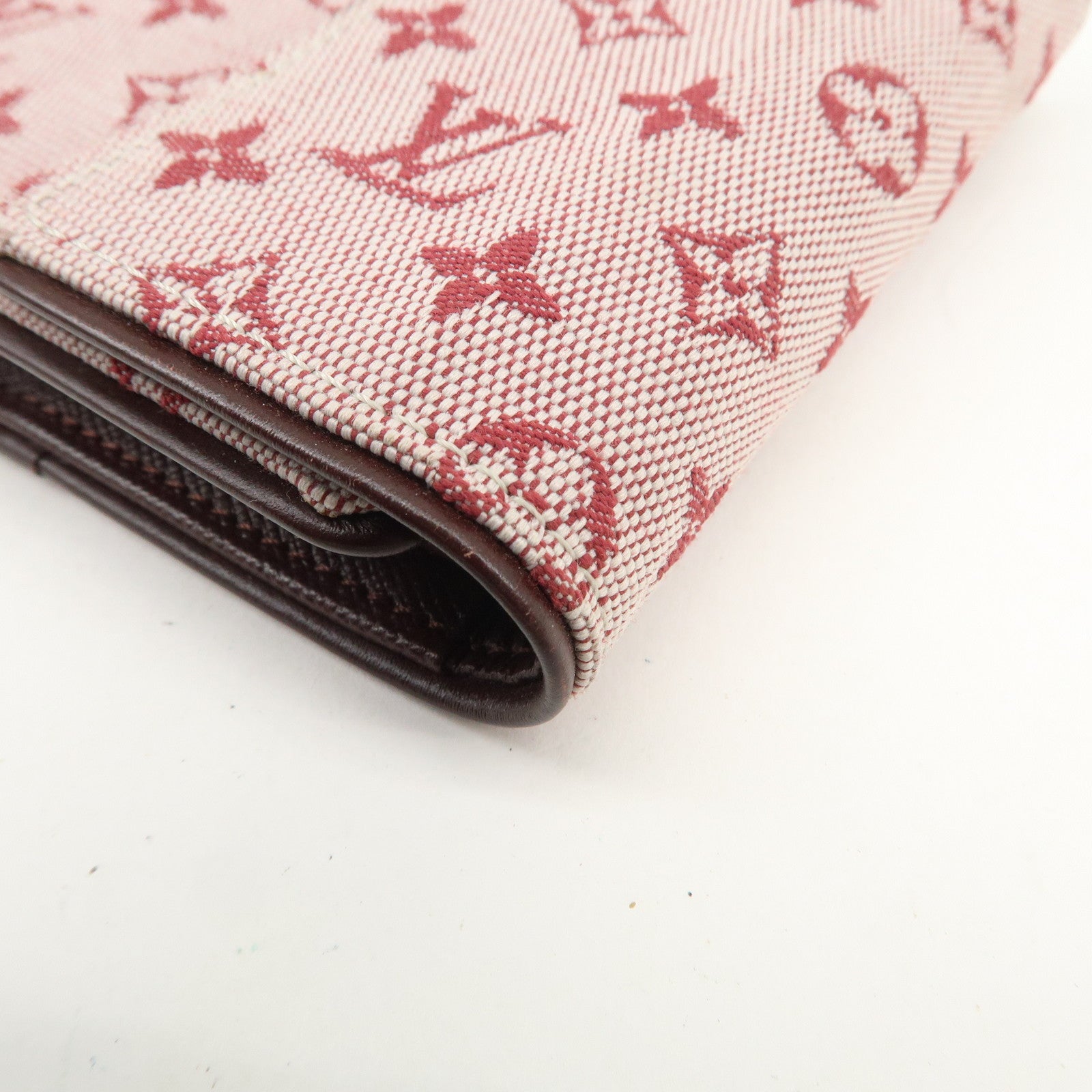 Louis Vuitton Monogram Mini Porte Billets Carte Credit Monnaie