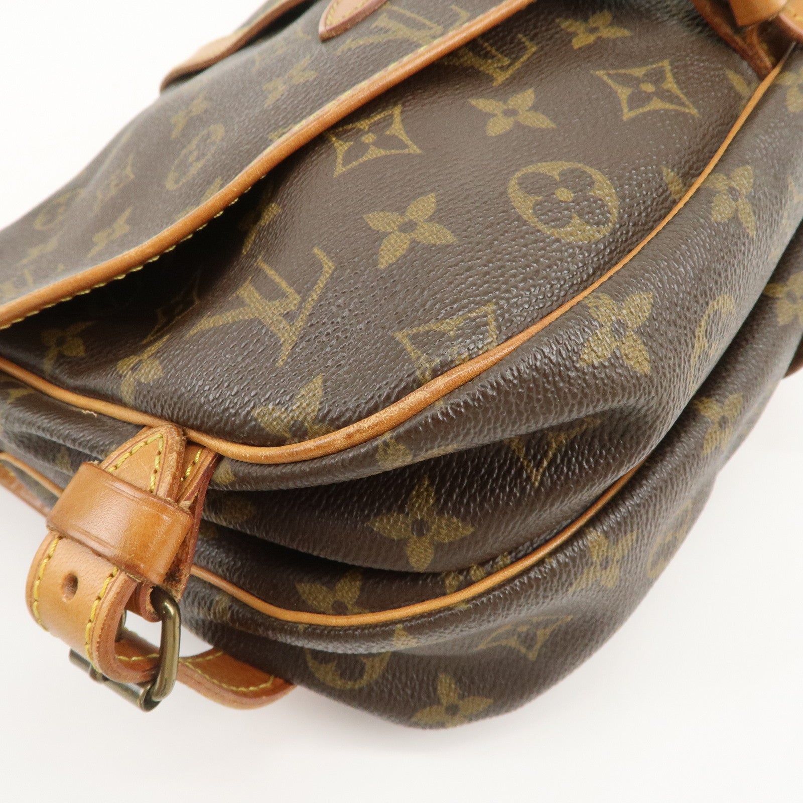 Louis Vuitton Monogram Saumur 30 Shoulder Bag Brown M42256