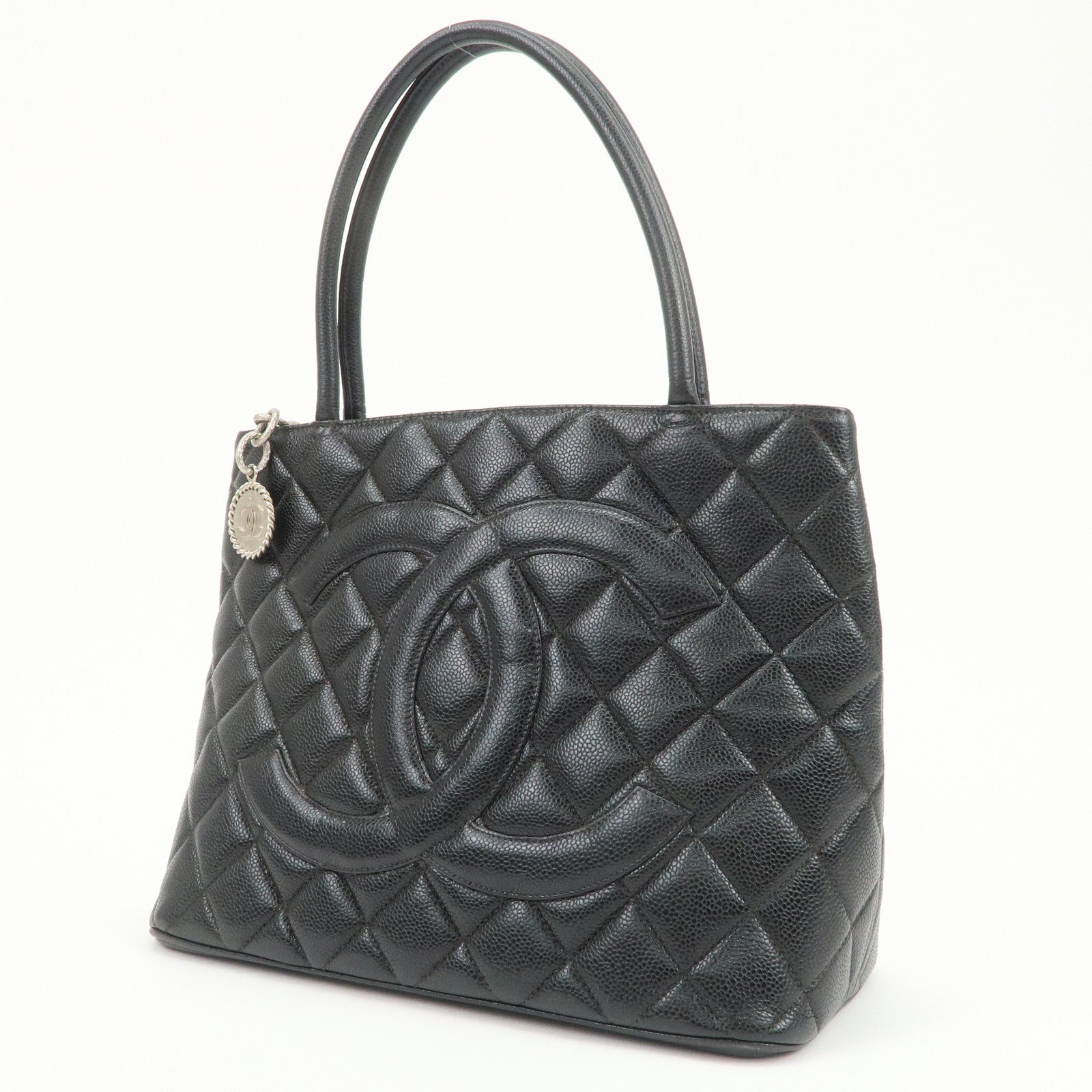 CHANEL Matelasse Caviarskin Medallion Tote Bag Hand Bag A01804