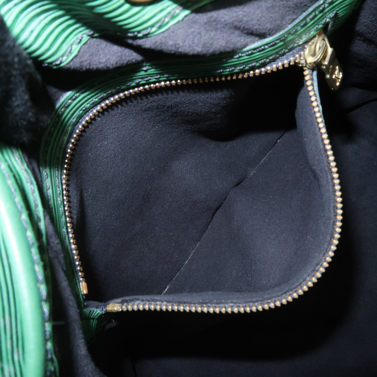Louis Vuitton Epi Petit Noe Shoulder Bag Borneo Green M44104