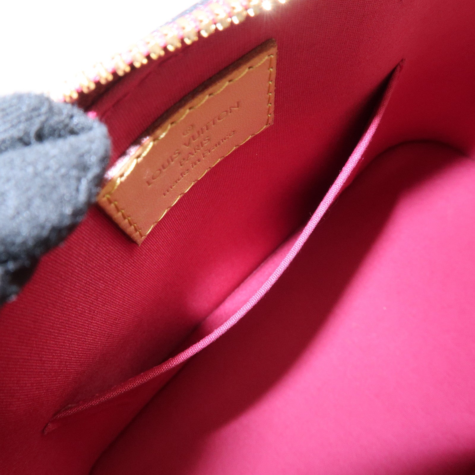 Louis Vuitton Monogram Vernis Leather Alma BB 2Way Bag Rouge M91698