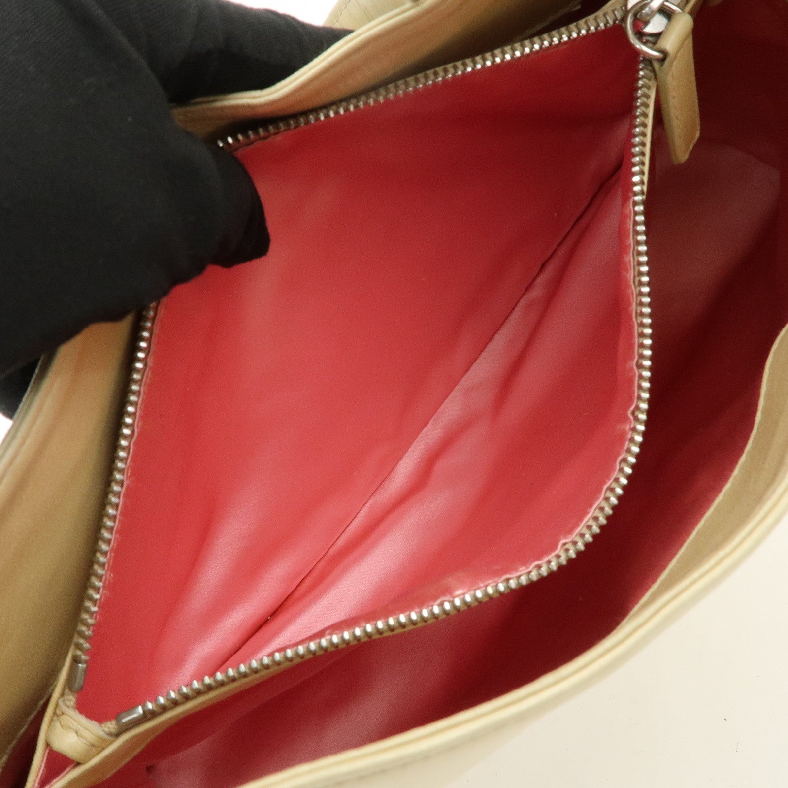 FENDI Logo Leather Shoulder Bag Hand Bag Beige Silver Hardware