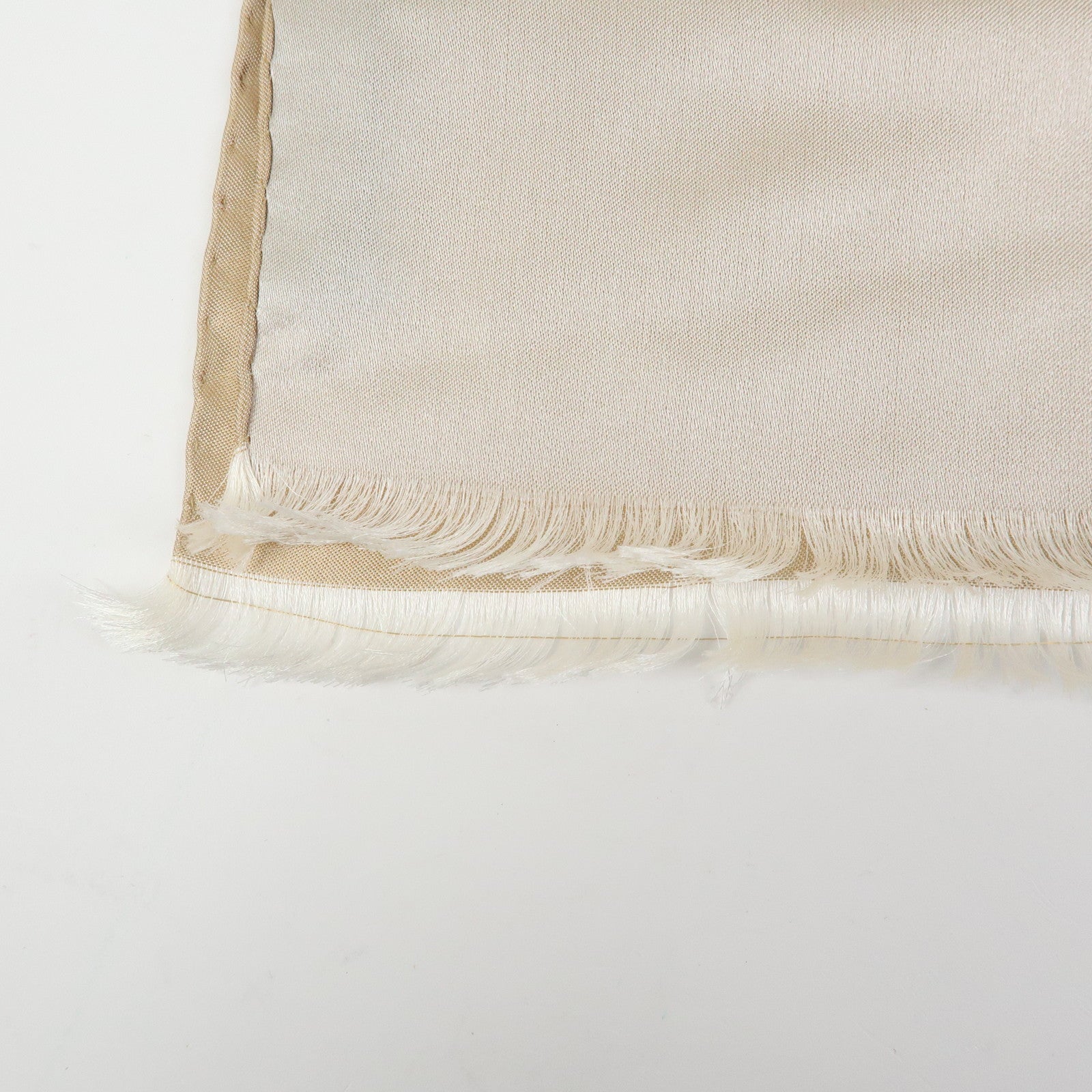 Louis Vuitton Echarpe Capri Silk 100% Scarf Beige M71051