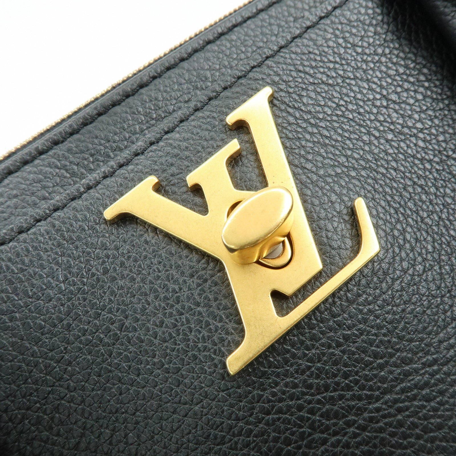 Louis Vuitton Lock Me Calf Leather Hand Bag Noir Black M54569