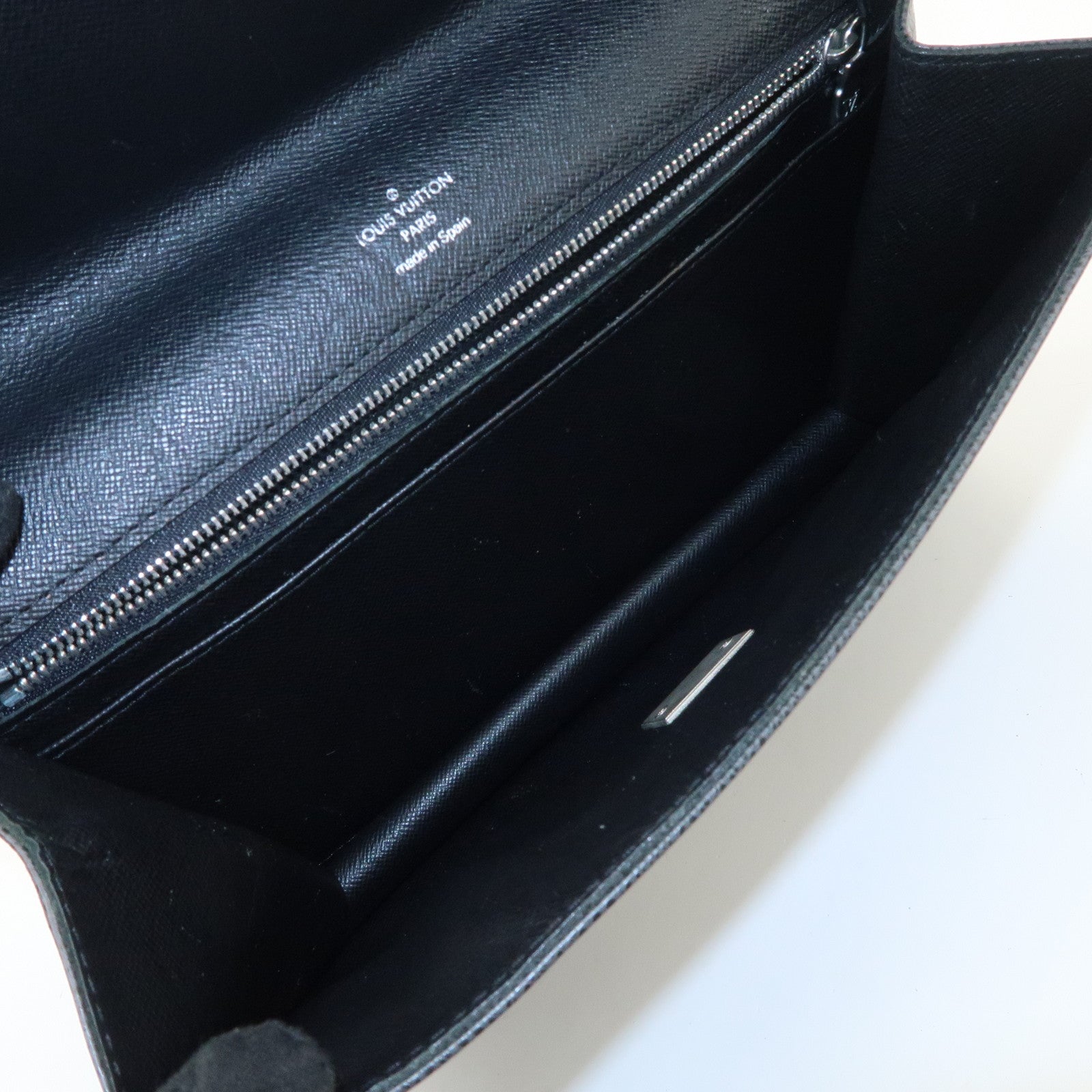 Louis Vuitton Taiga Leather Selenga Clutch Bag Ardoise M30782