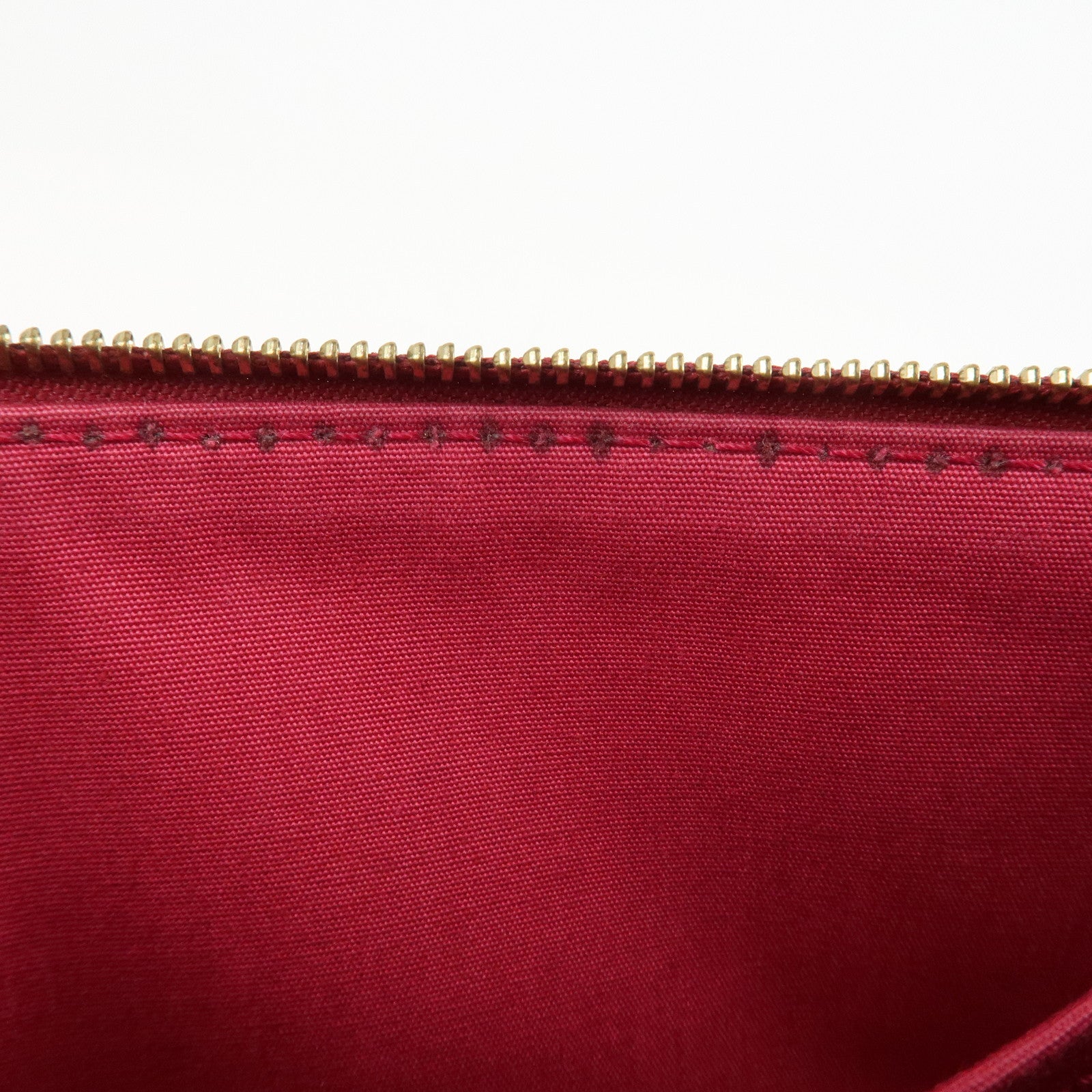 Louis Vuitton Monogram Vernis Pochette Accessoires Pouch M91574