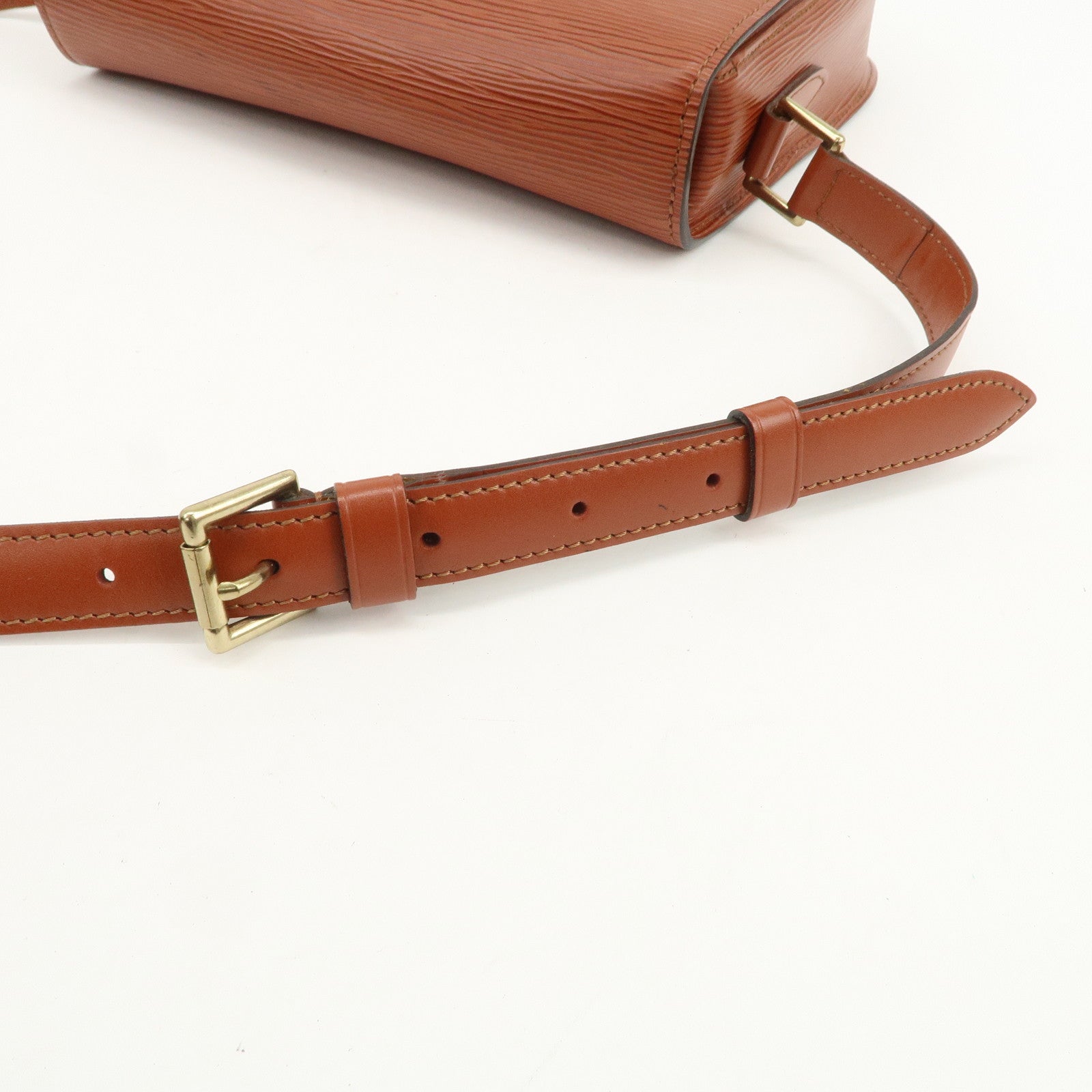 Louis Vuitton Epi Saint Cloud Shoulder Bag Kenya Brown M52193