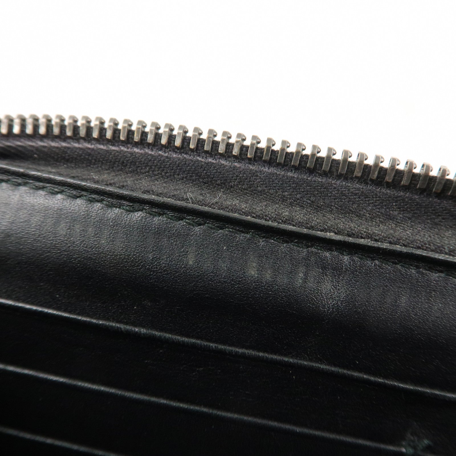 BOTTEGA VENETA Intrecciato Leather Round Zippy Wallet Black 114076 Used