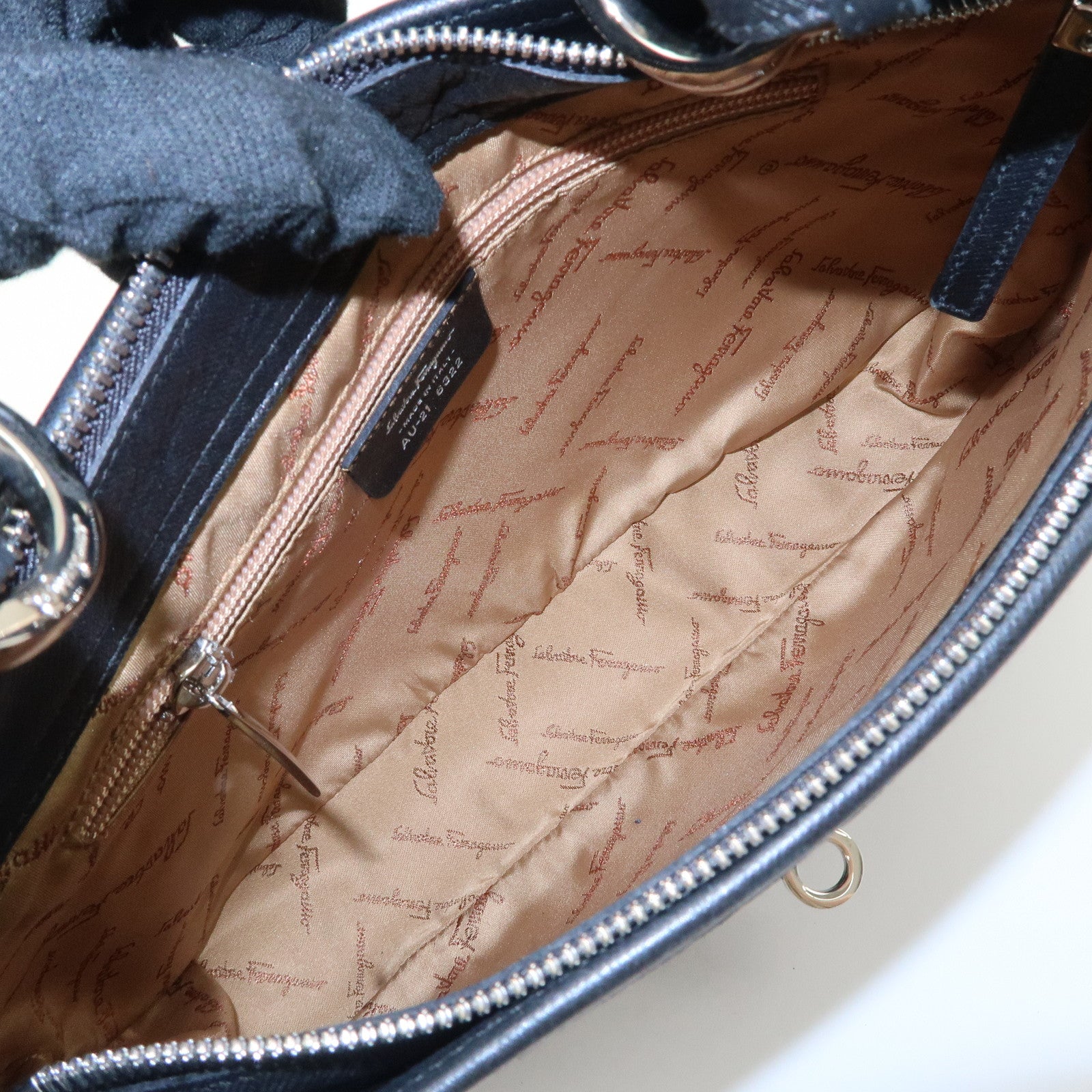 Ferragamo Gancini Leather Shoulder Bag Black Used